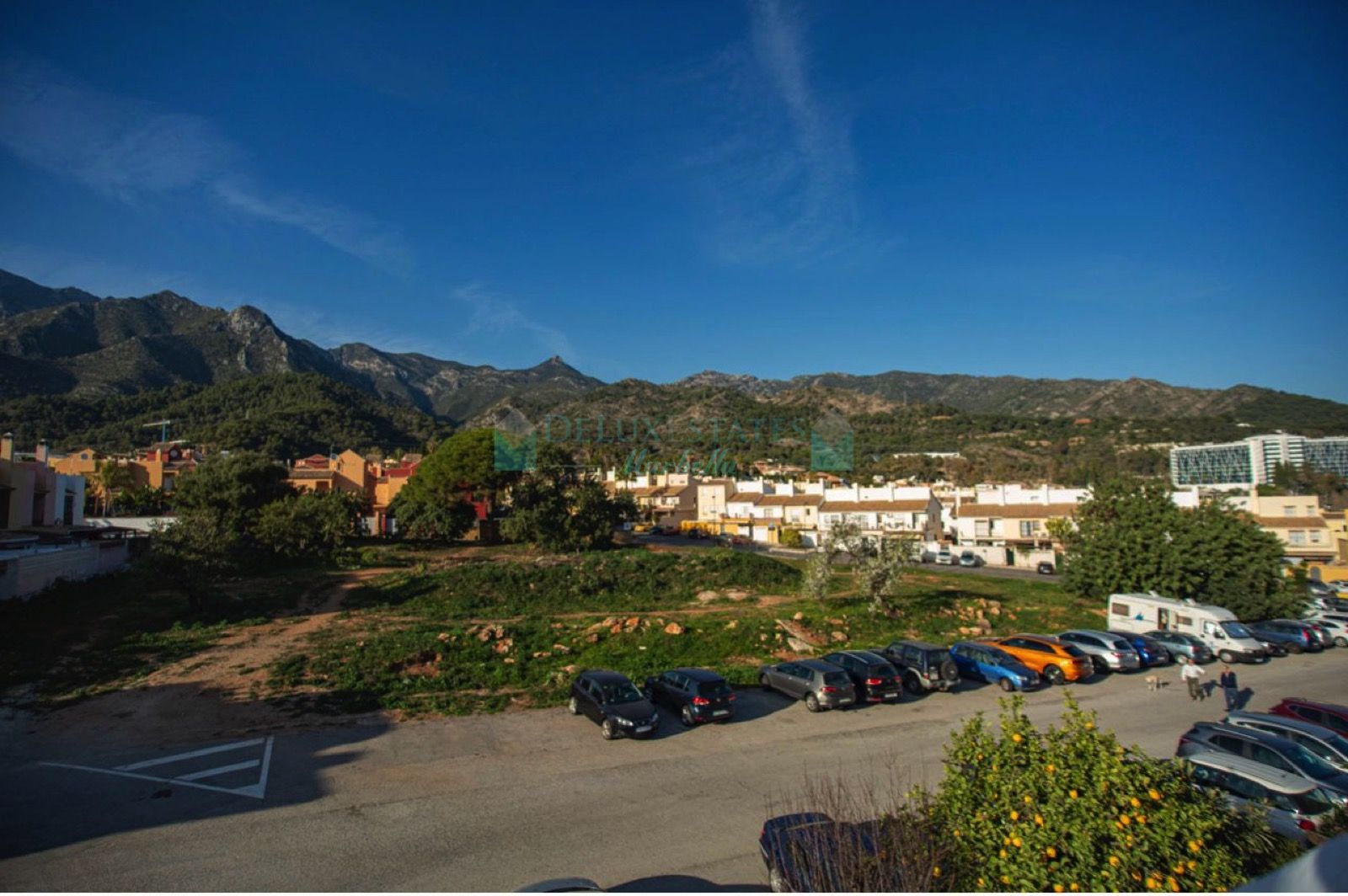 Pareado en venta en Las Cancelas, Marbella
