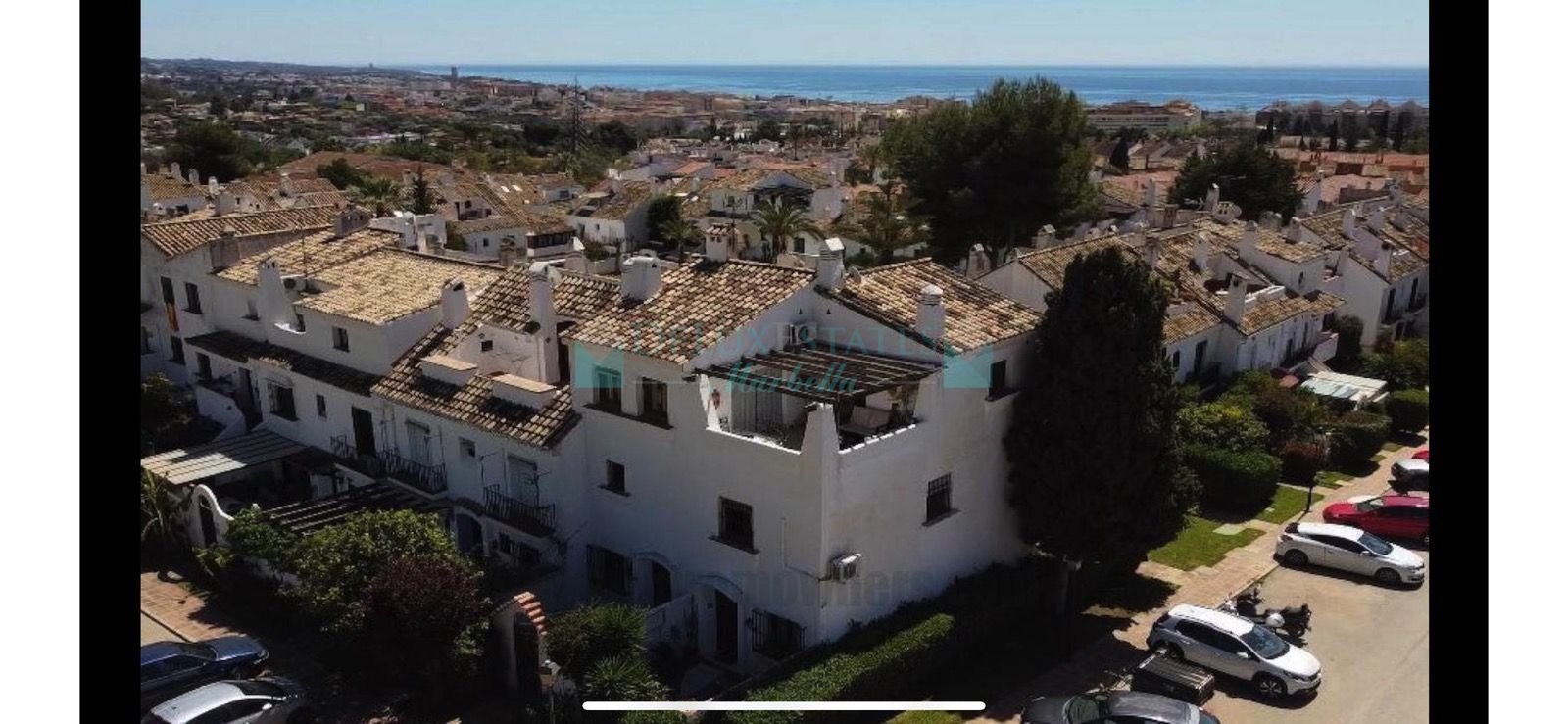 Pareado en venta en Las Cancelas, Marbella