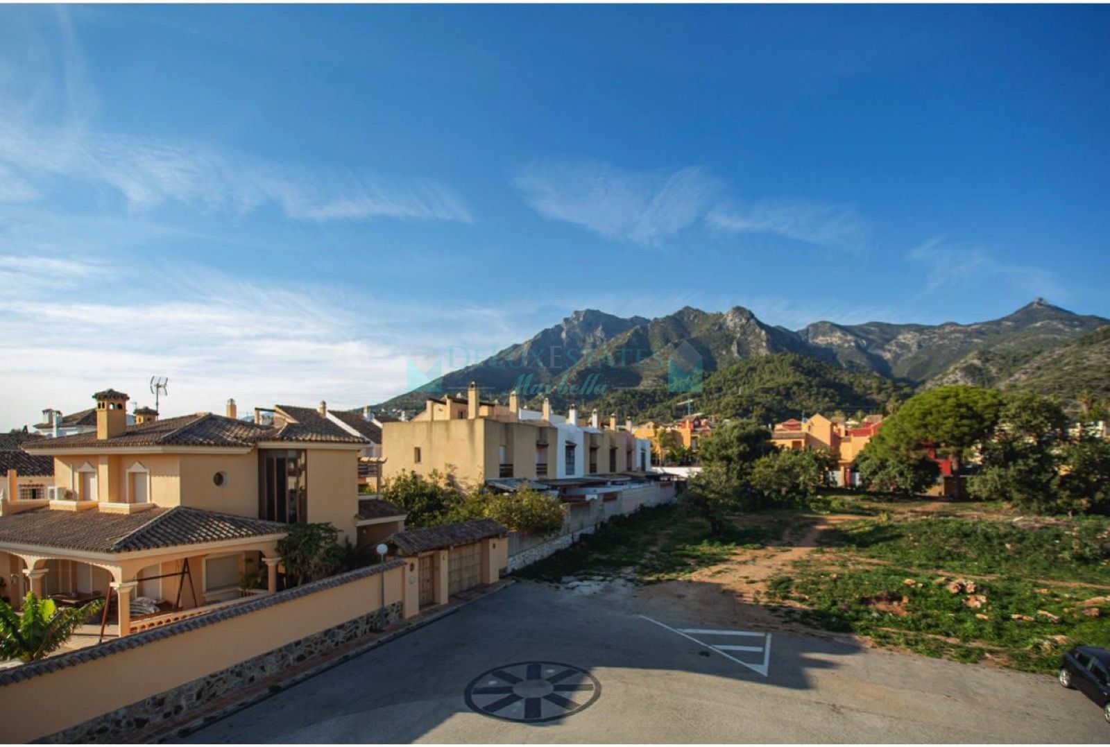 Pareado en venta en Las Cancelas, Marbella