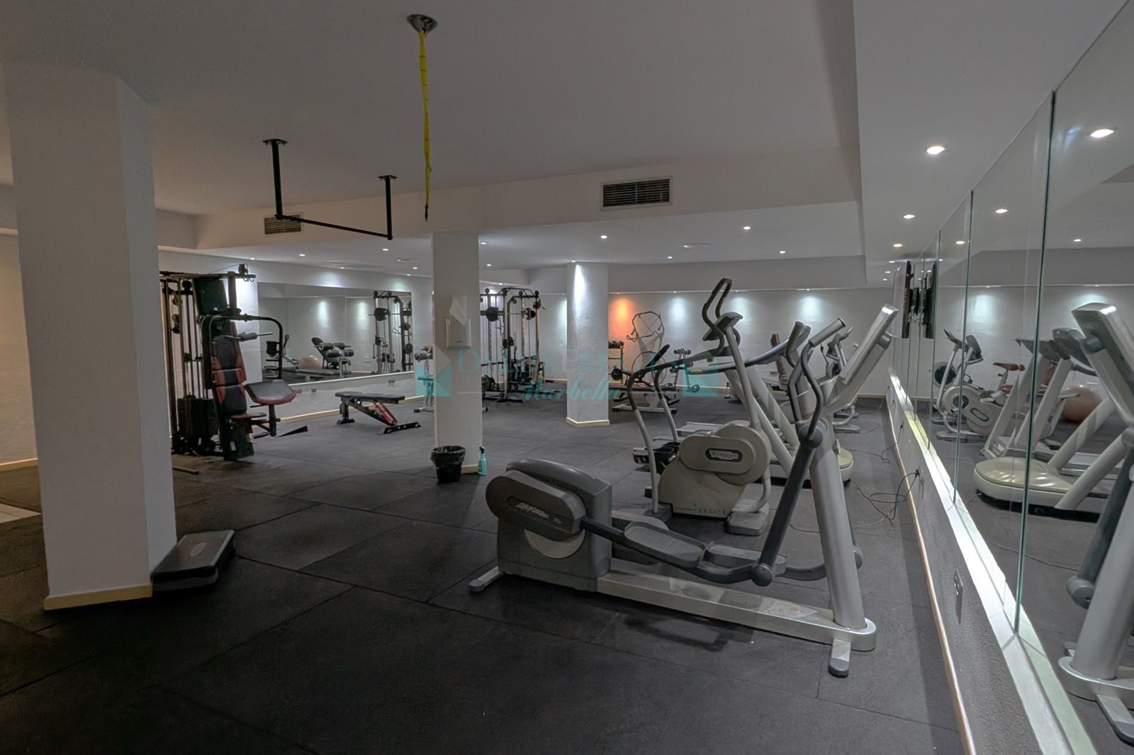 Ground Floor Apartment for sale in Aloha, Nueva Andalucia