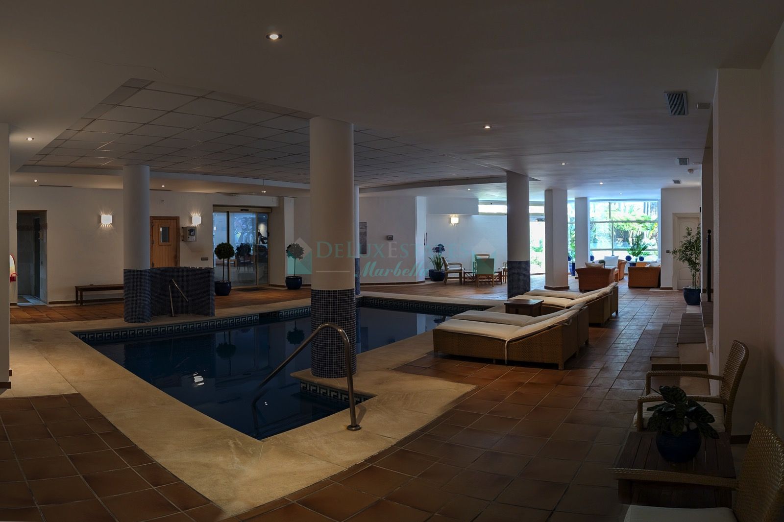 Ground Floor Apartment for sale in Aloha, Nueva Andalucia