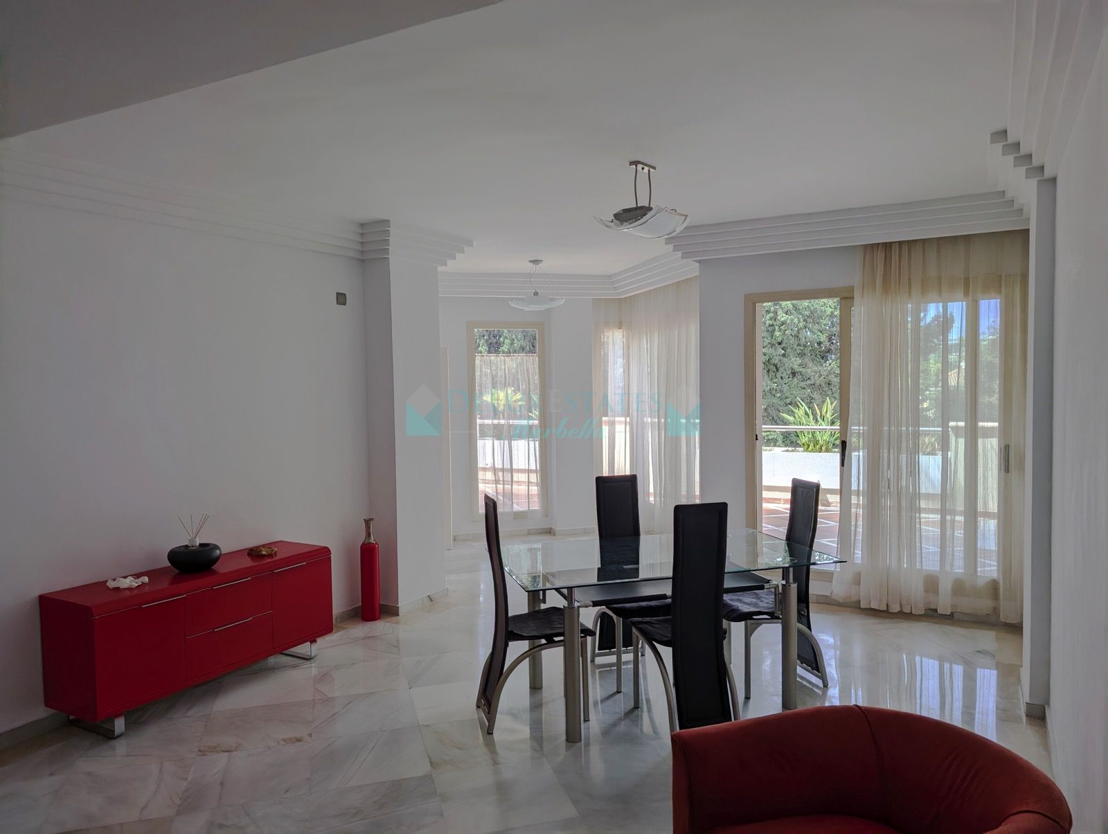 Ground Floor Apartment for sale in Aloha, Nueva Andalucia