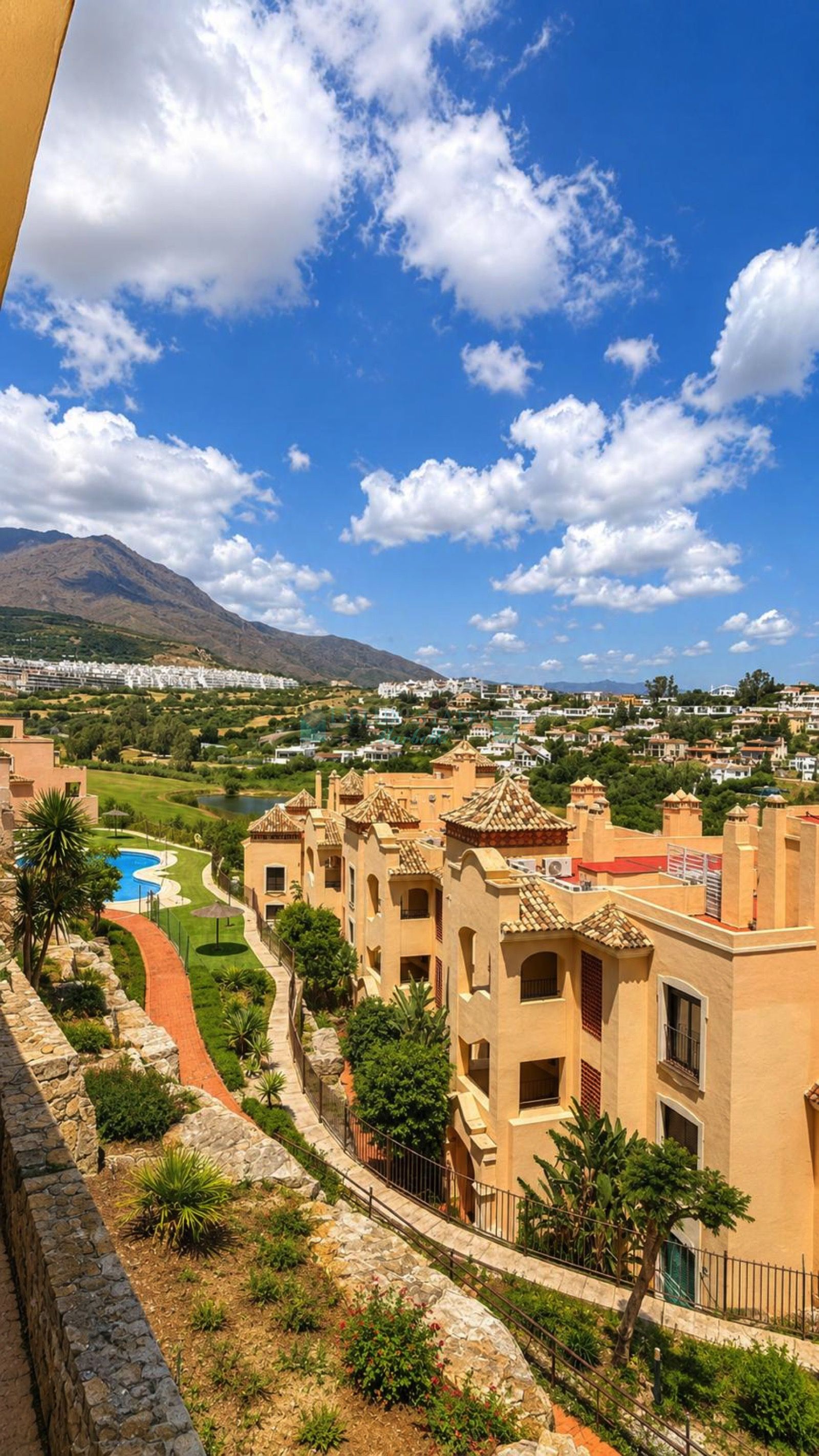 Ground Floor Apartment for sale in Valle Romano, Estepona