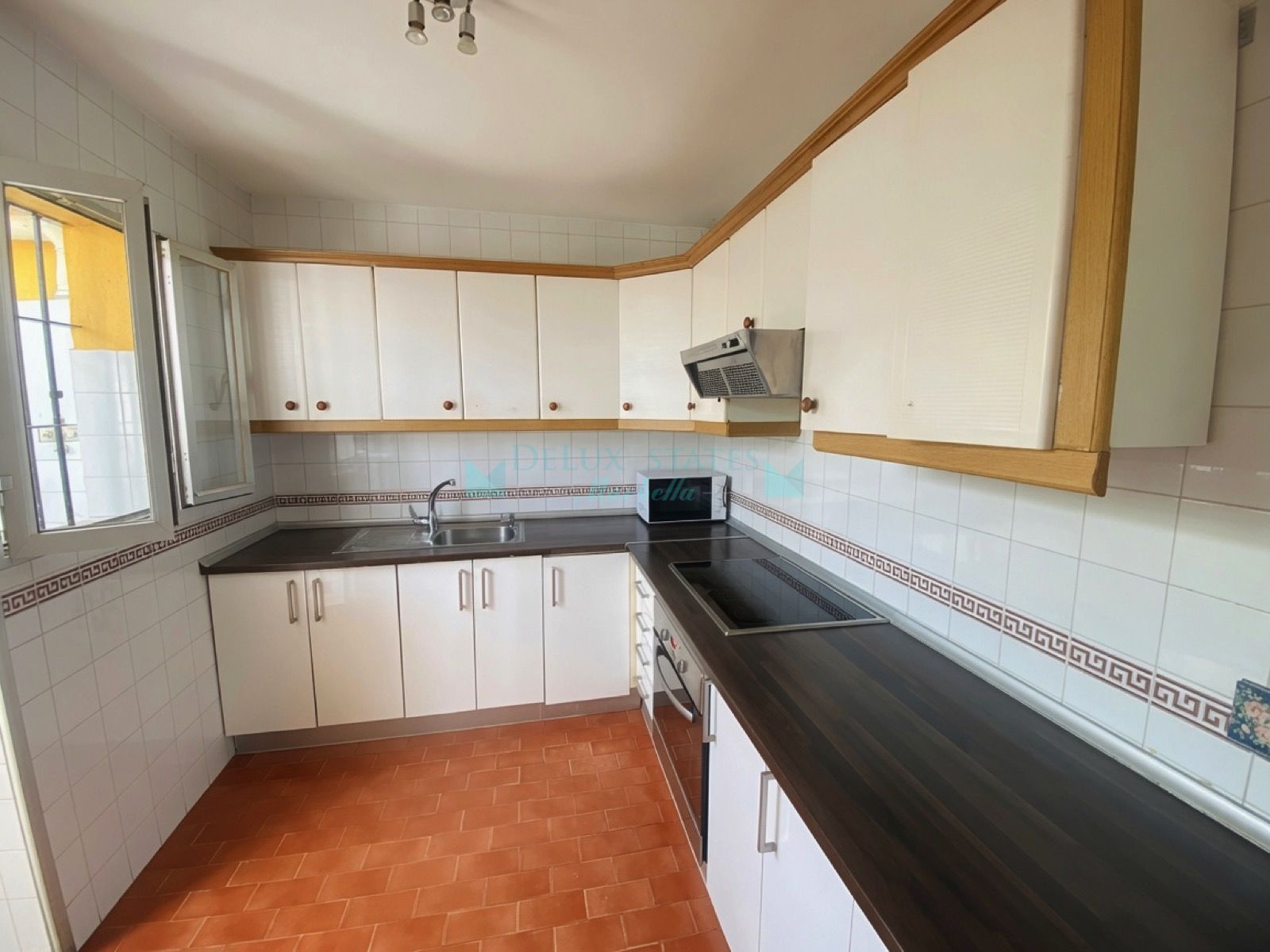 Semi Detached House for sale in Atalaya, Estepona