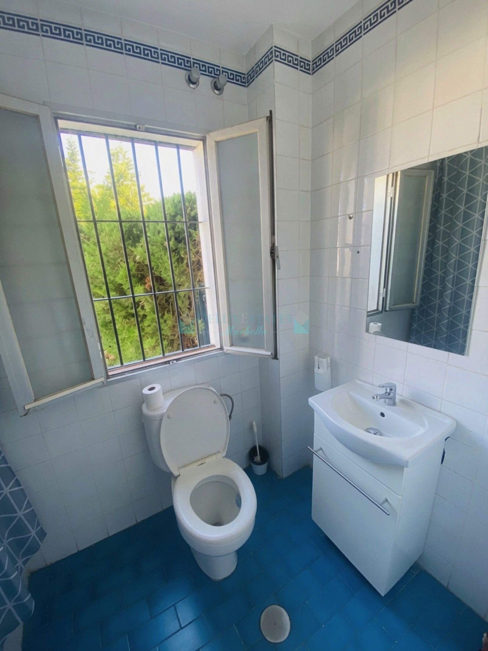 Semi Detached House for sale in Atalaya, Estepona