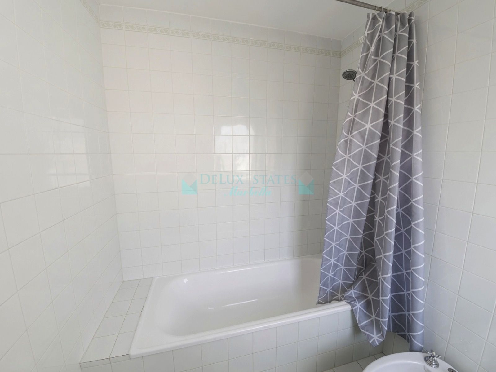 Semi Detached House for sale in Atalaya, Estepona