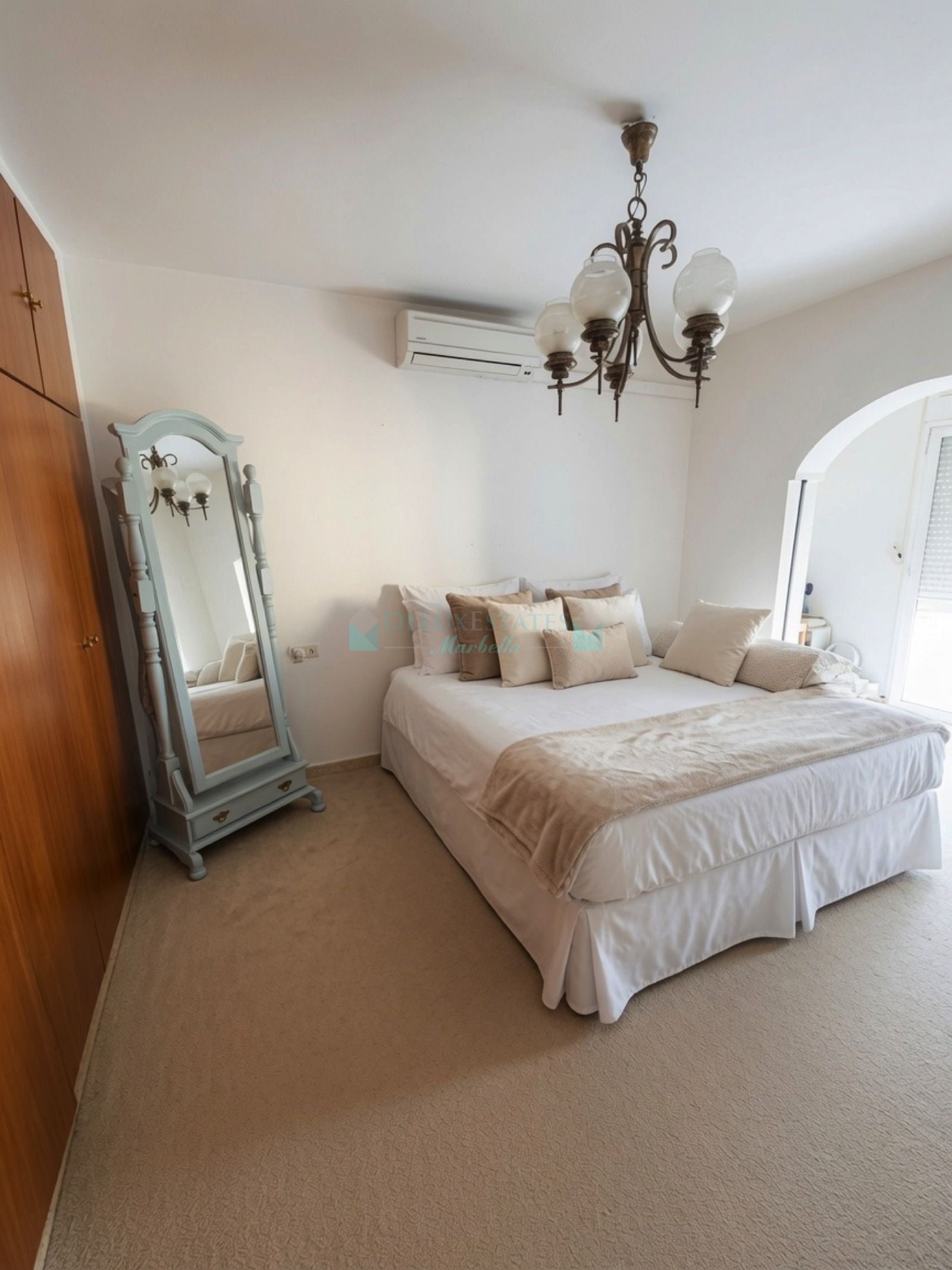 Semi Detached House for sale in Atalaya, Estepona