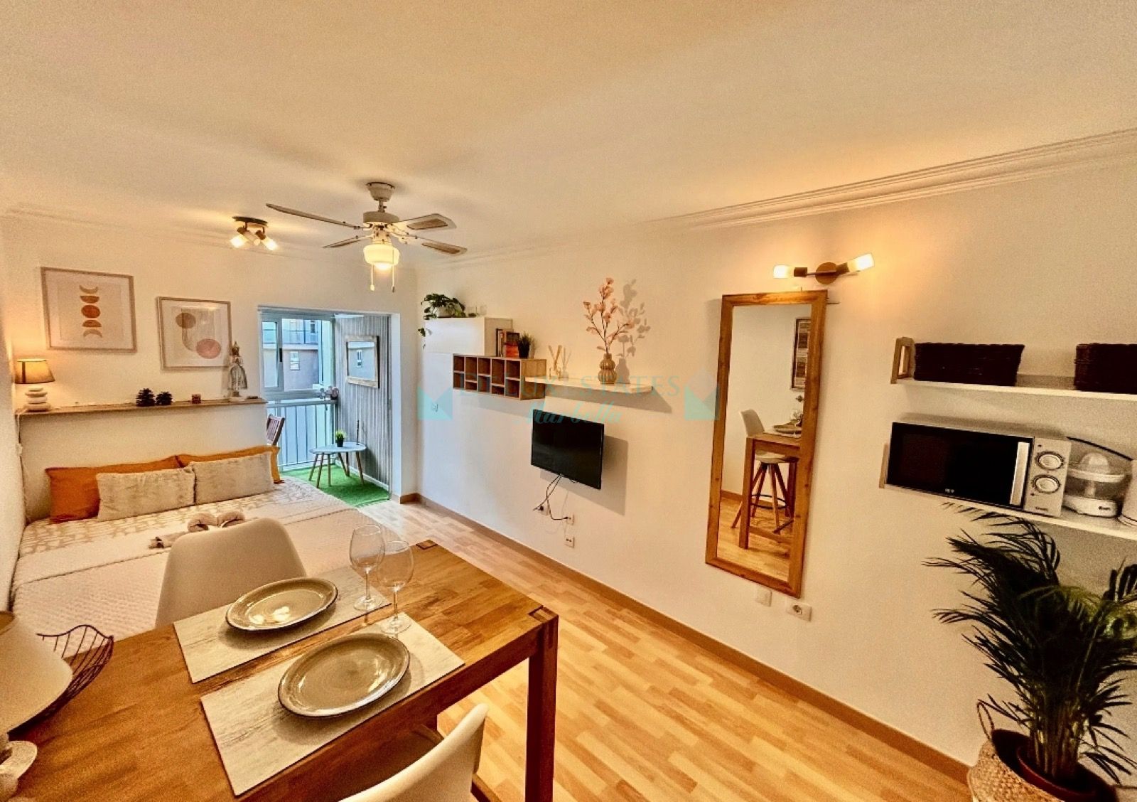 Estudio en venta en Guadalobon, Estepona