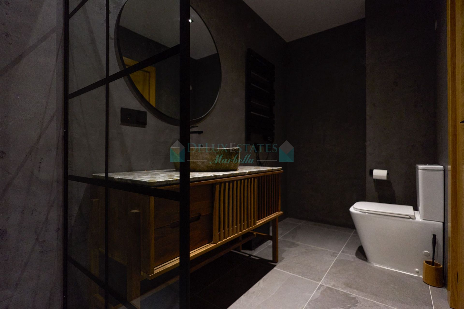 Apartamento en venta en Playas del Duque, Marbella - Puerto Banus