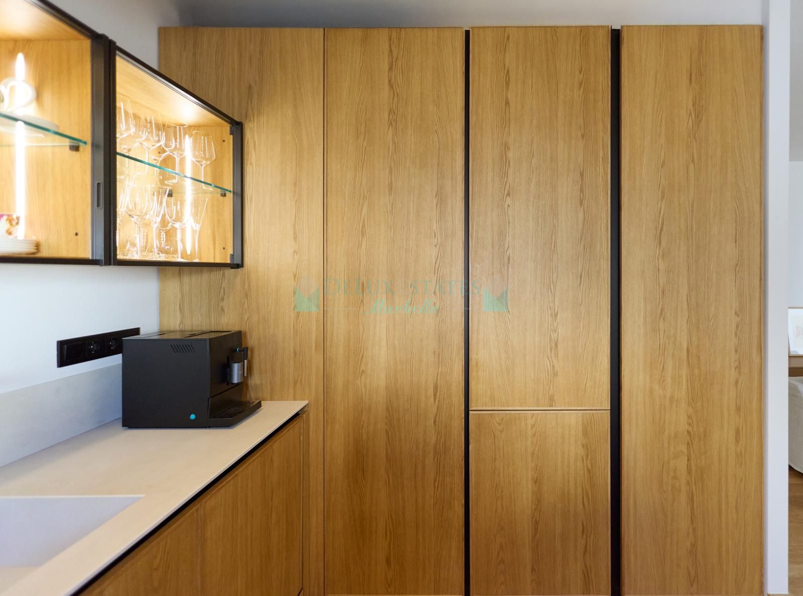 Apartamento en venta en Playas del Duque, Marbella - Puerto Banus