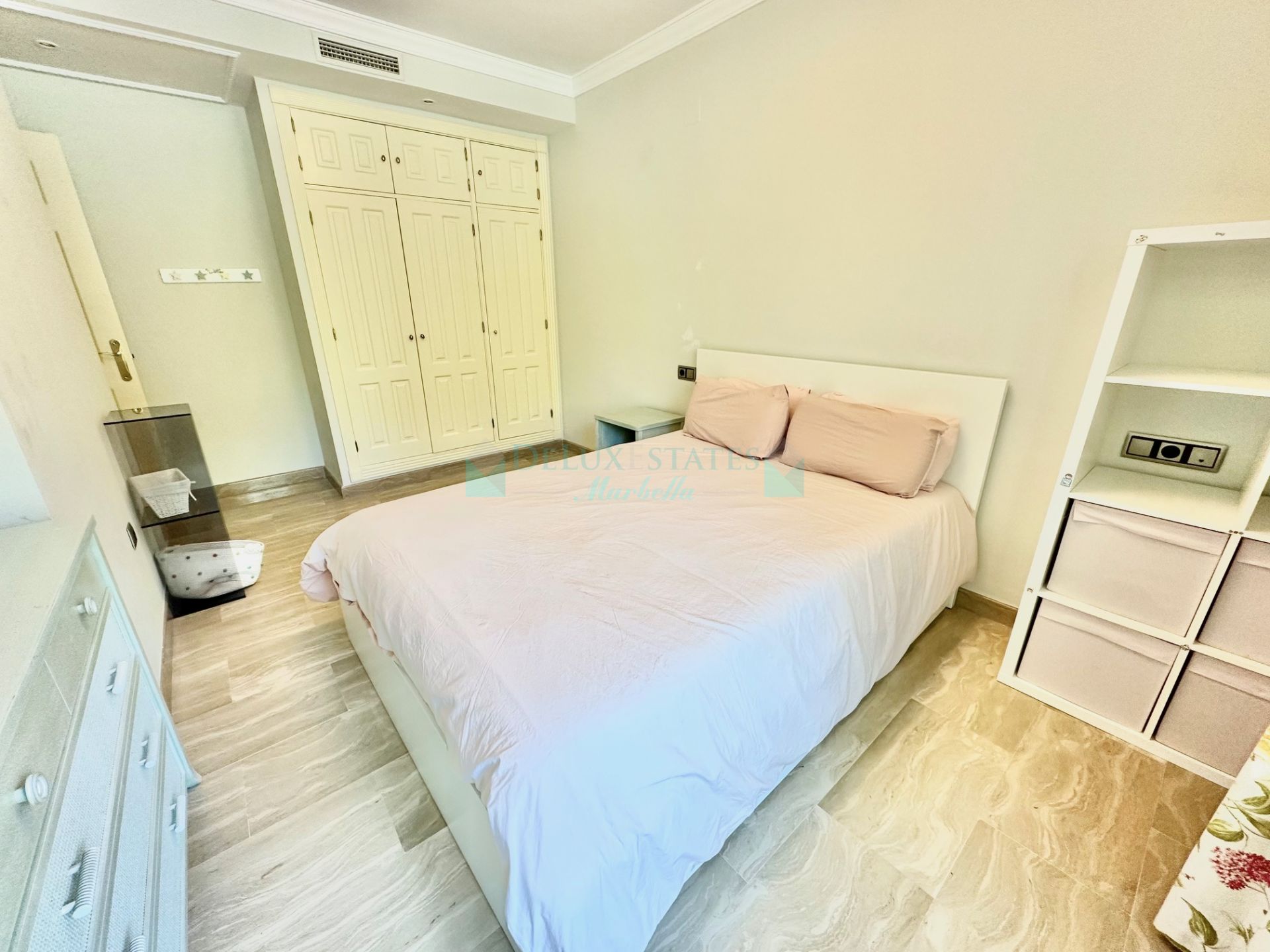 Apartamento en venta en Condado de Sierra Blanca, Marbella Golden Mile