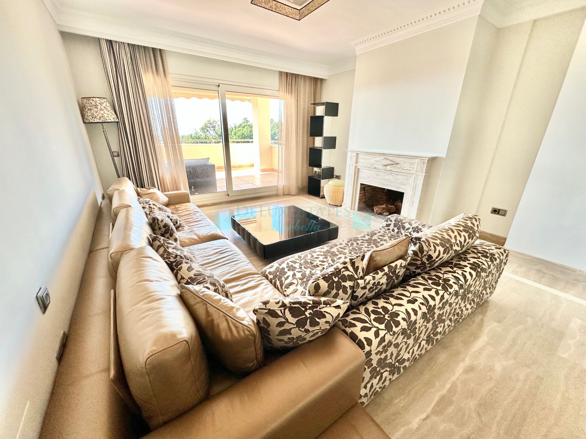 Apartamento en venta en Condado de Sierra Blanca, Marbella Golden Mile