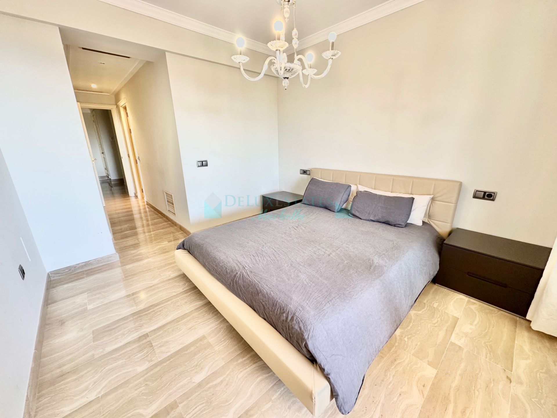 Apartamento en venta en Condado de Sierra Blanca, Marbella Golden Mile