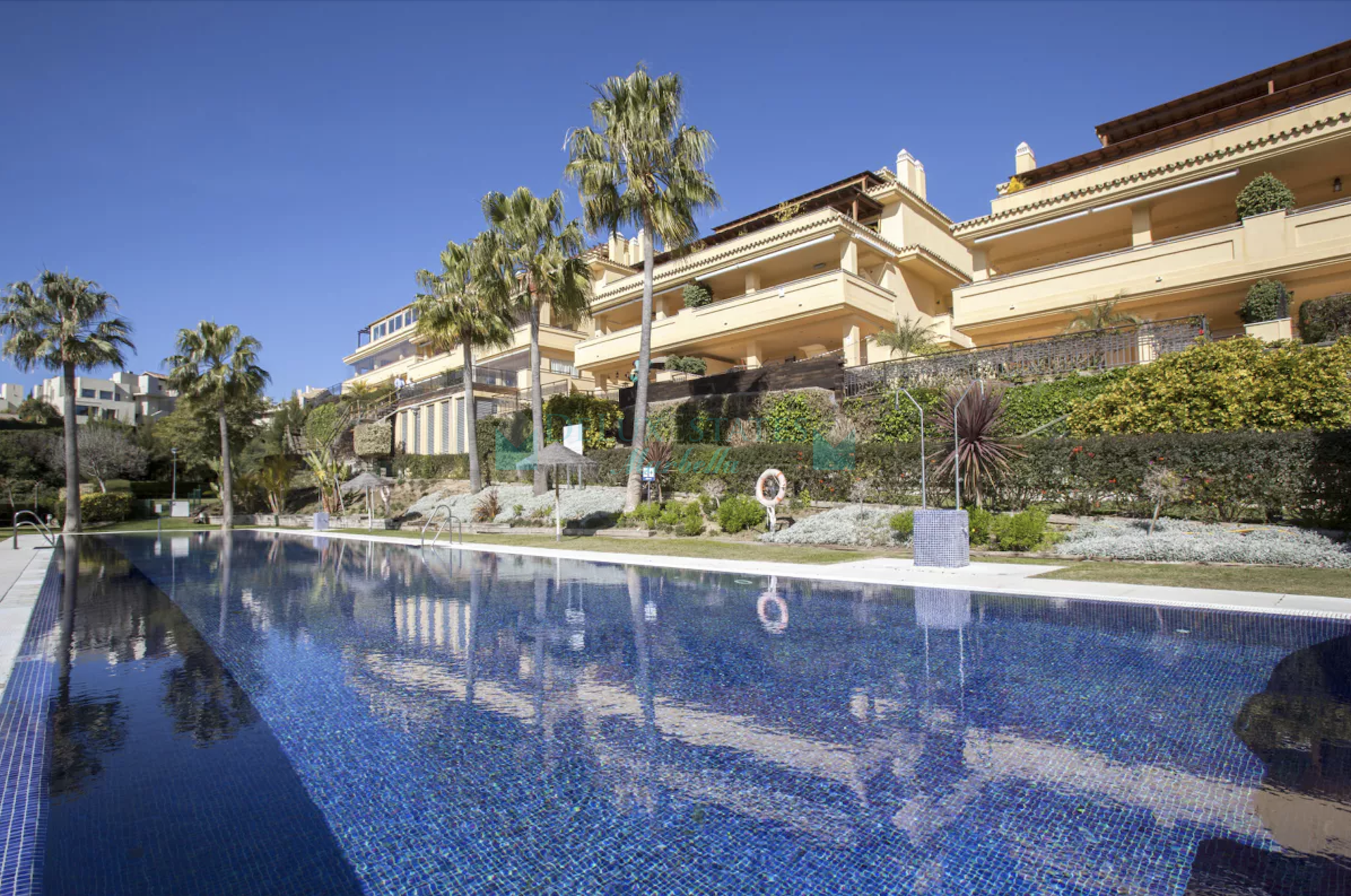 Apartamento en venta en Condado de Sierra Blanca, Marbella Golden Mile