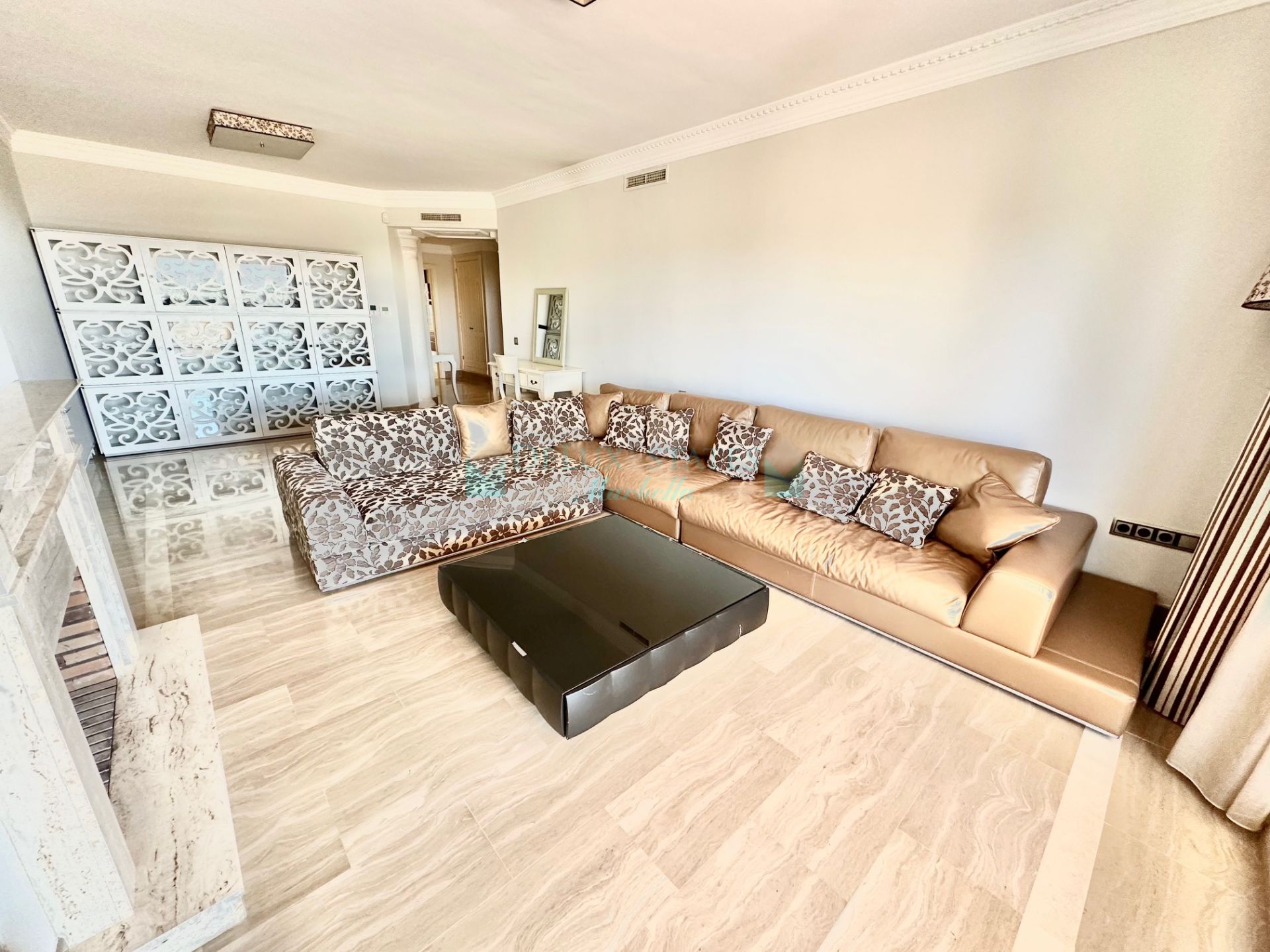 Apartamento en venta en Condado de Sierra Blanca, Marbella Golden Mile