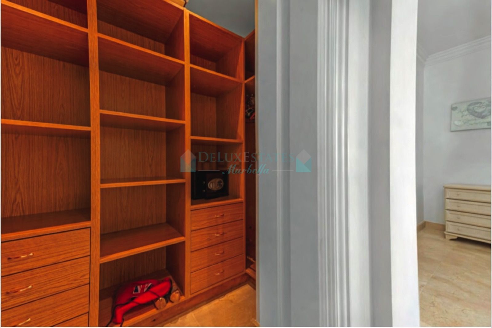 Apartamento en venta en Majestic, Casares