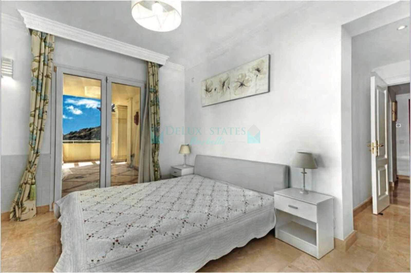 Apartamento en venta en Majestic, Casares