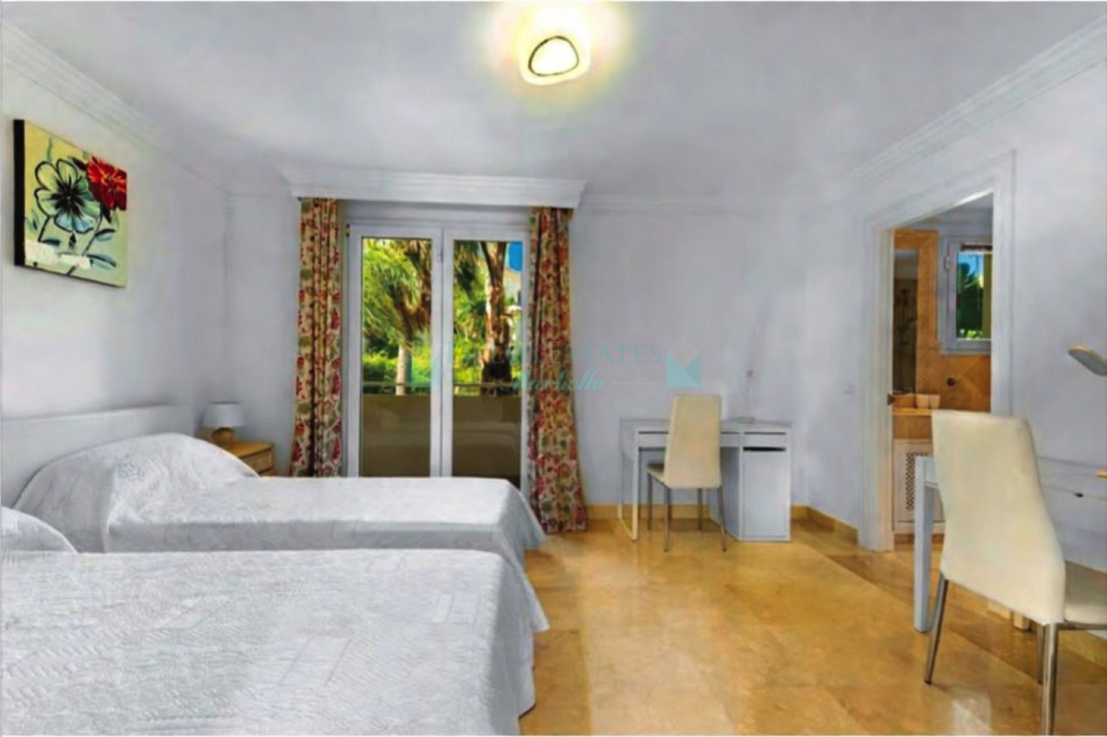 Apartamento en venta en Majestic, Casares