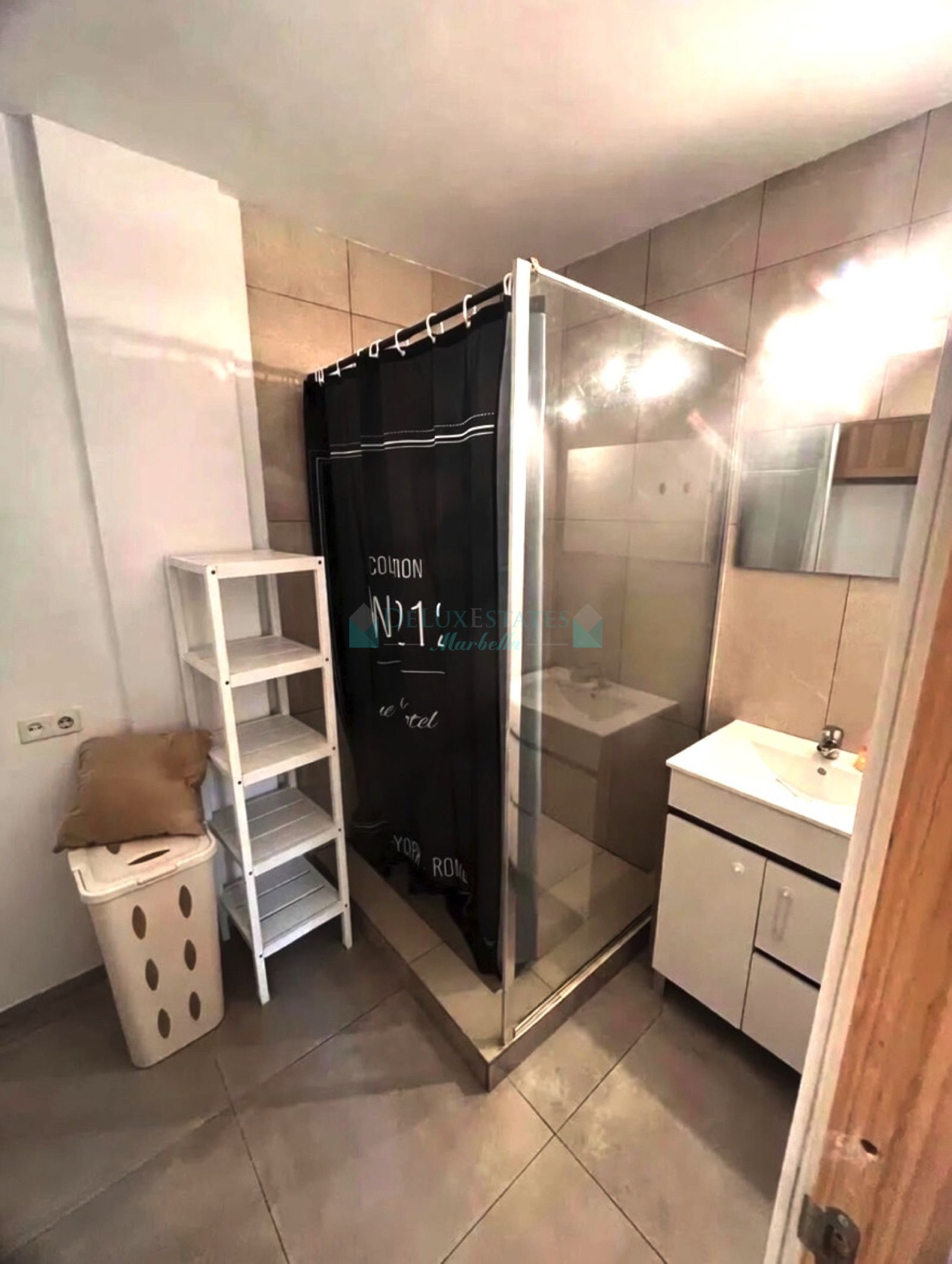 Ground Floor Apartment for sale in Estepona Puerto, Estepona