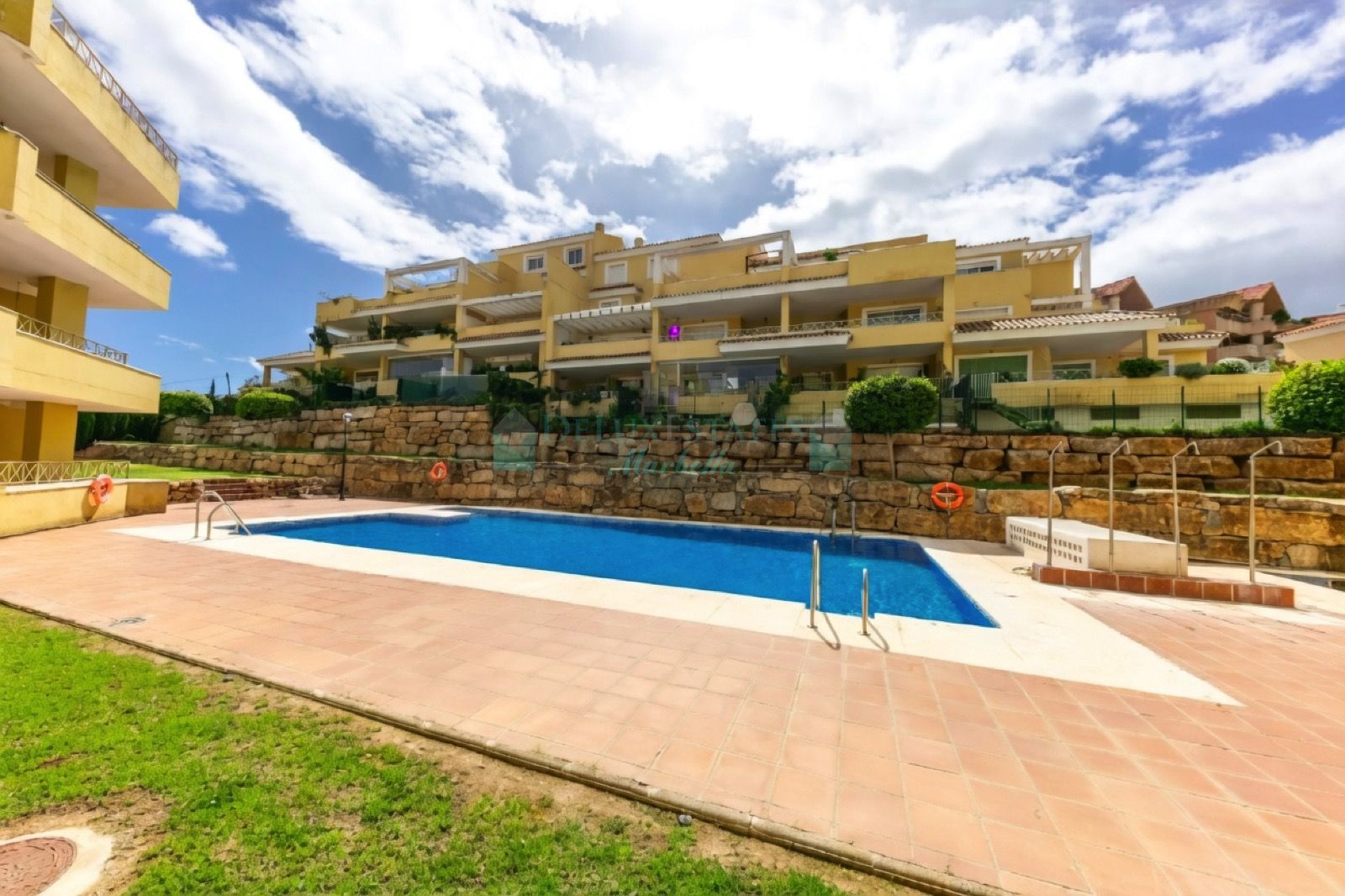 Ground Floor Apartment for sale in Las Brisas, Nueva Andalucia