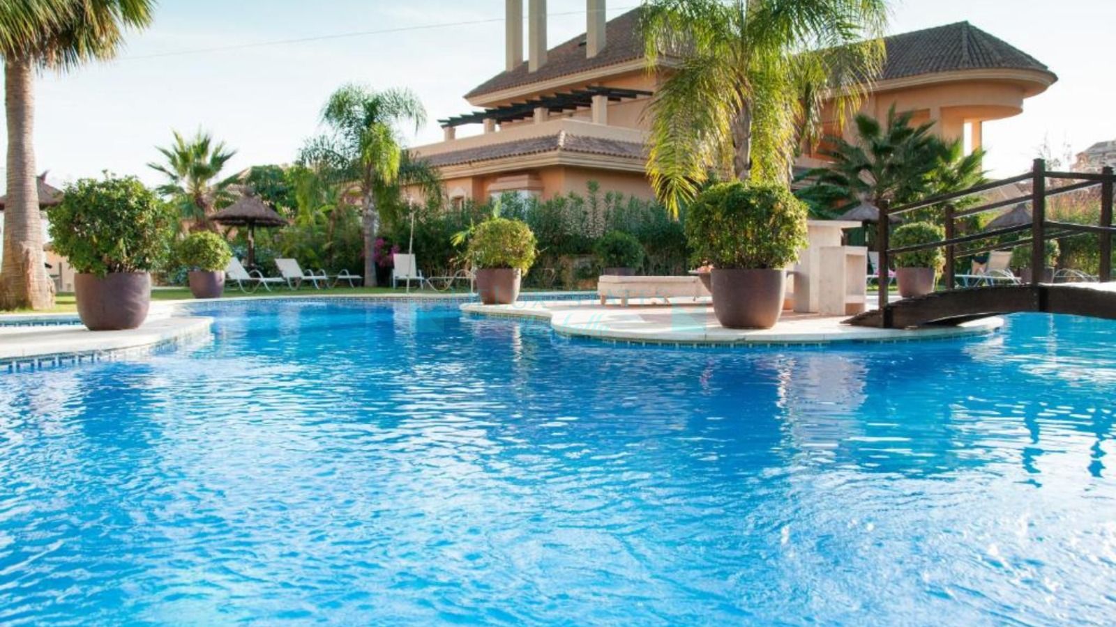 Apartamento en venta en Aloha Hill Club, Nueva Andalucia