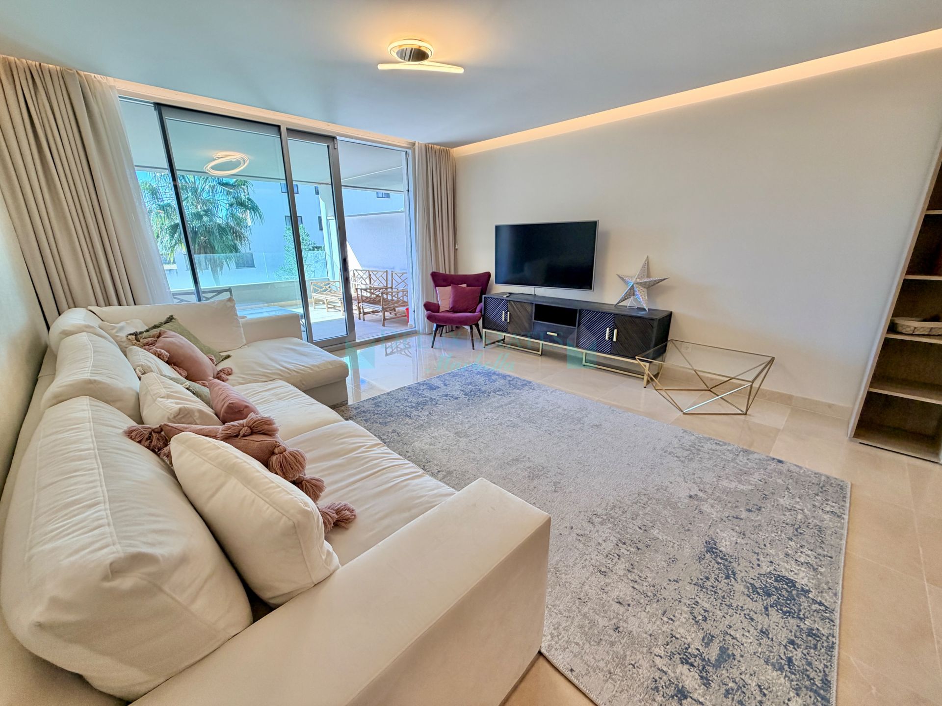 Apartment for rent in Royal Banús, Nueva Andalucia