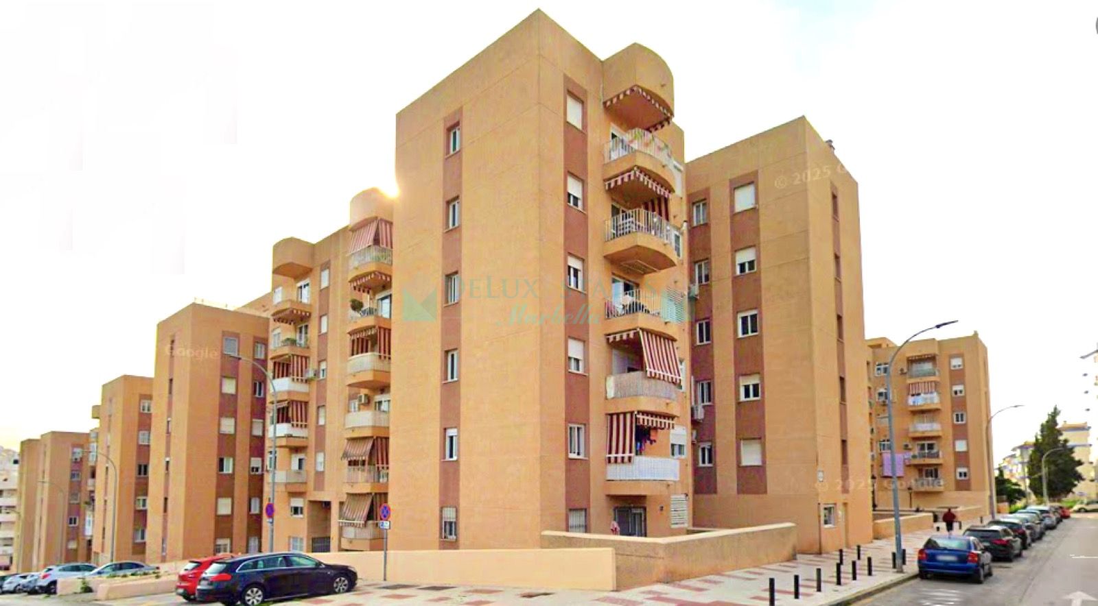 Ático en venta en Avda de Andalucia - Sierra de Estepona, Estepona