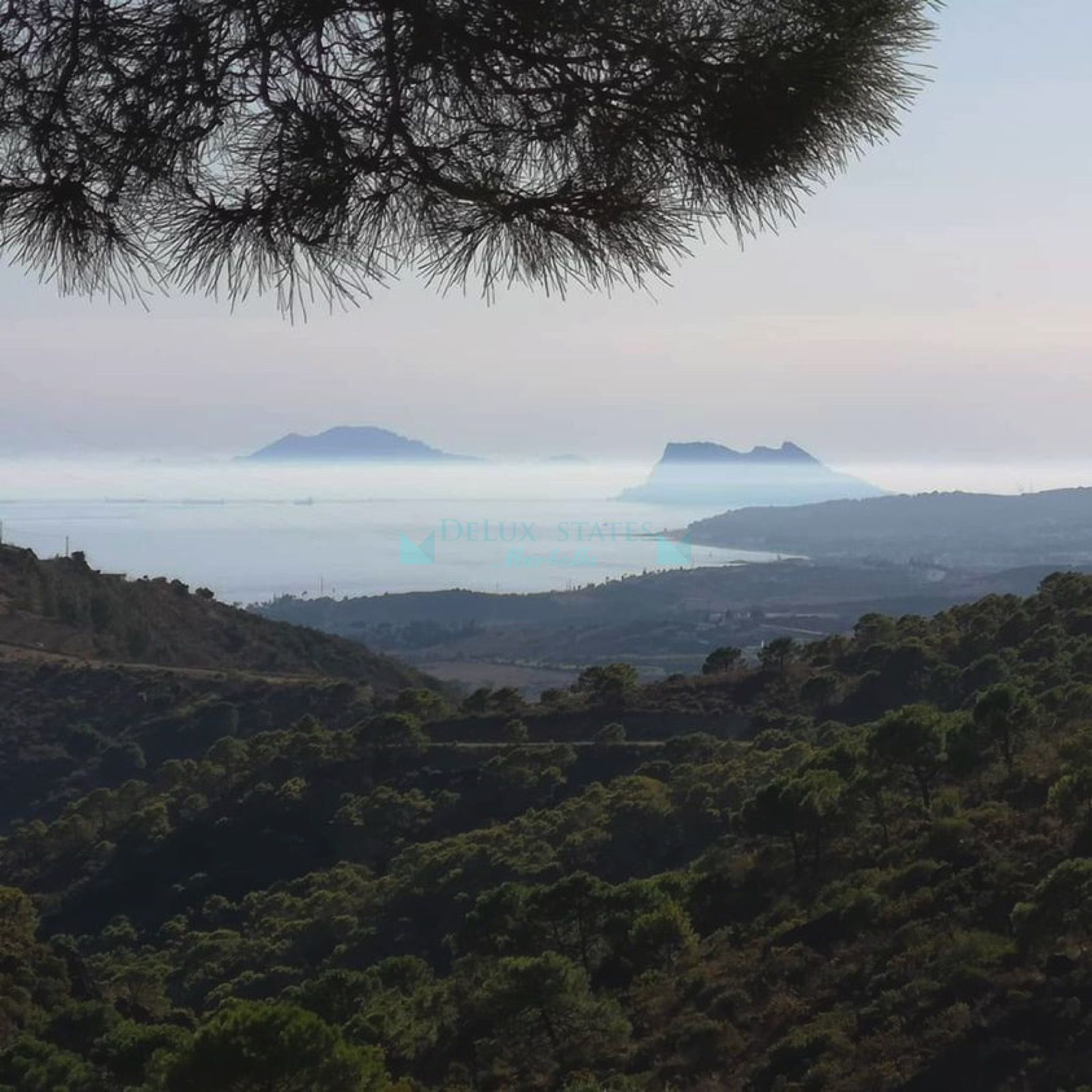 Finca for sale in Altos de Estepona, Estepona