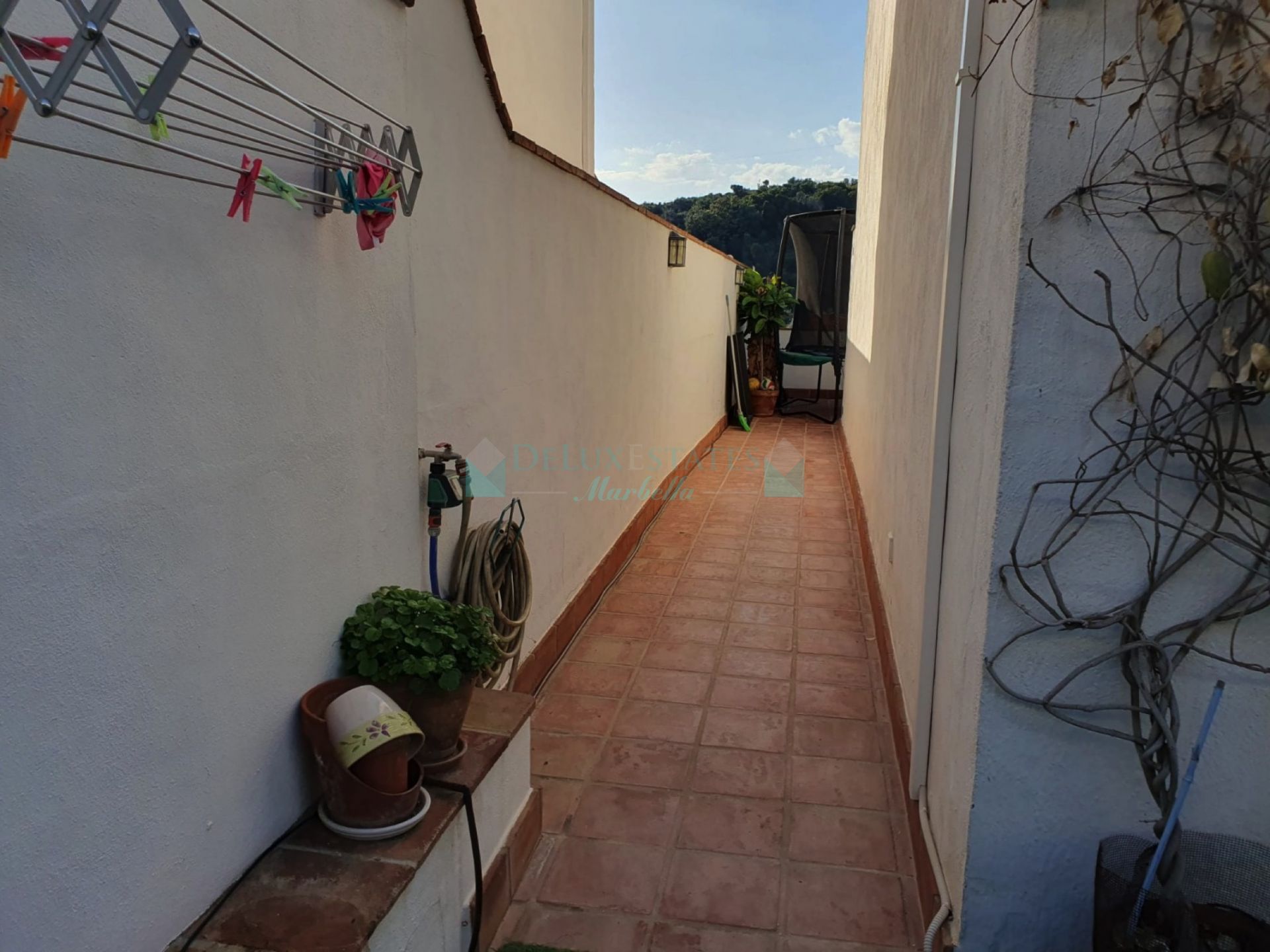Semi Detached House for sale in Bello Horizonte, Marbella East