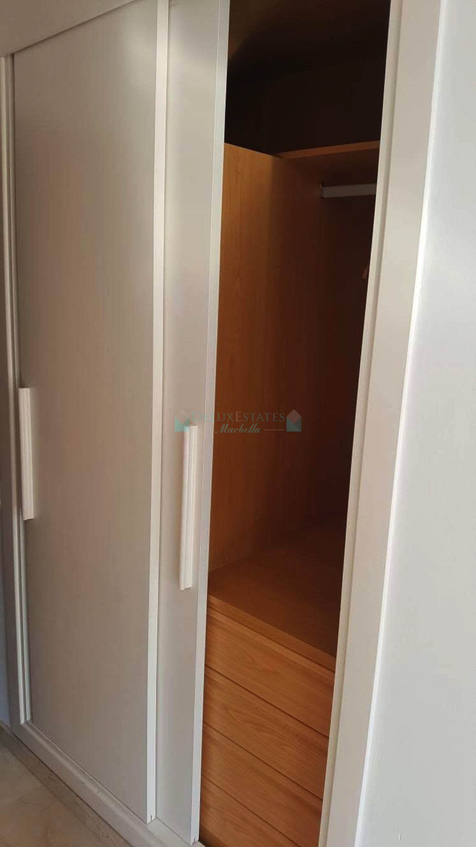 Semi Detached House for sale in Los Naranjos, Nueva Andalucia