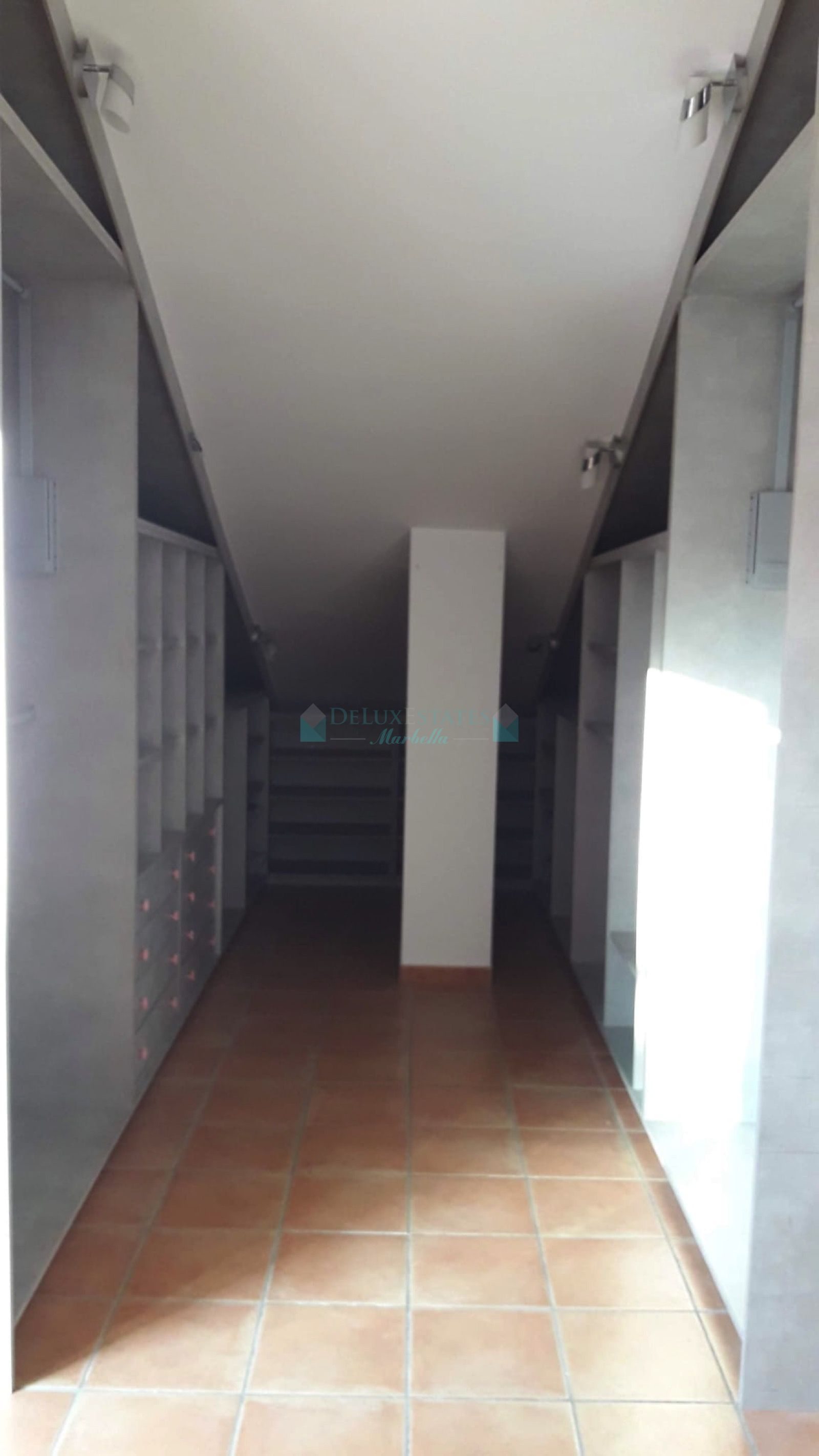 Semi Detached House for sale in Los Naranjos, Nueva Andalucia