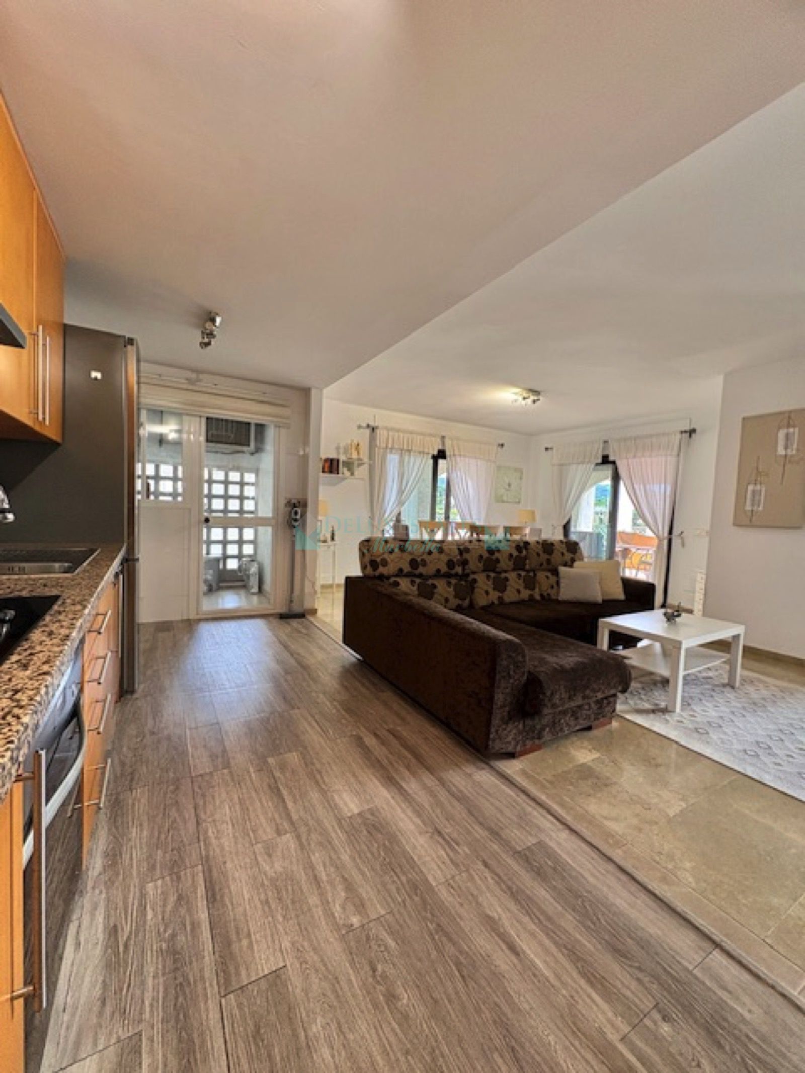 Penthouse for sale in Rio Real, Marbella East