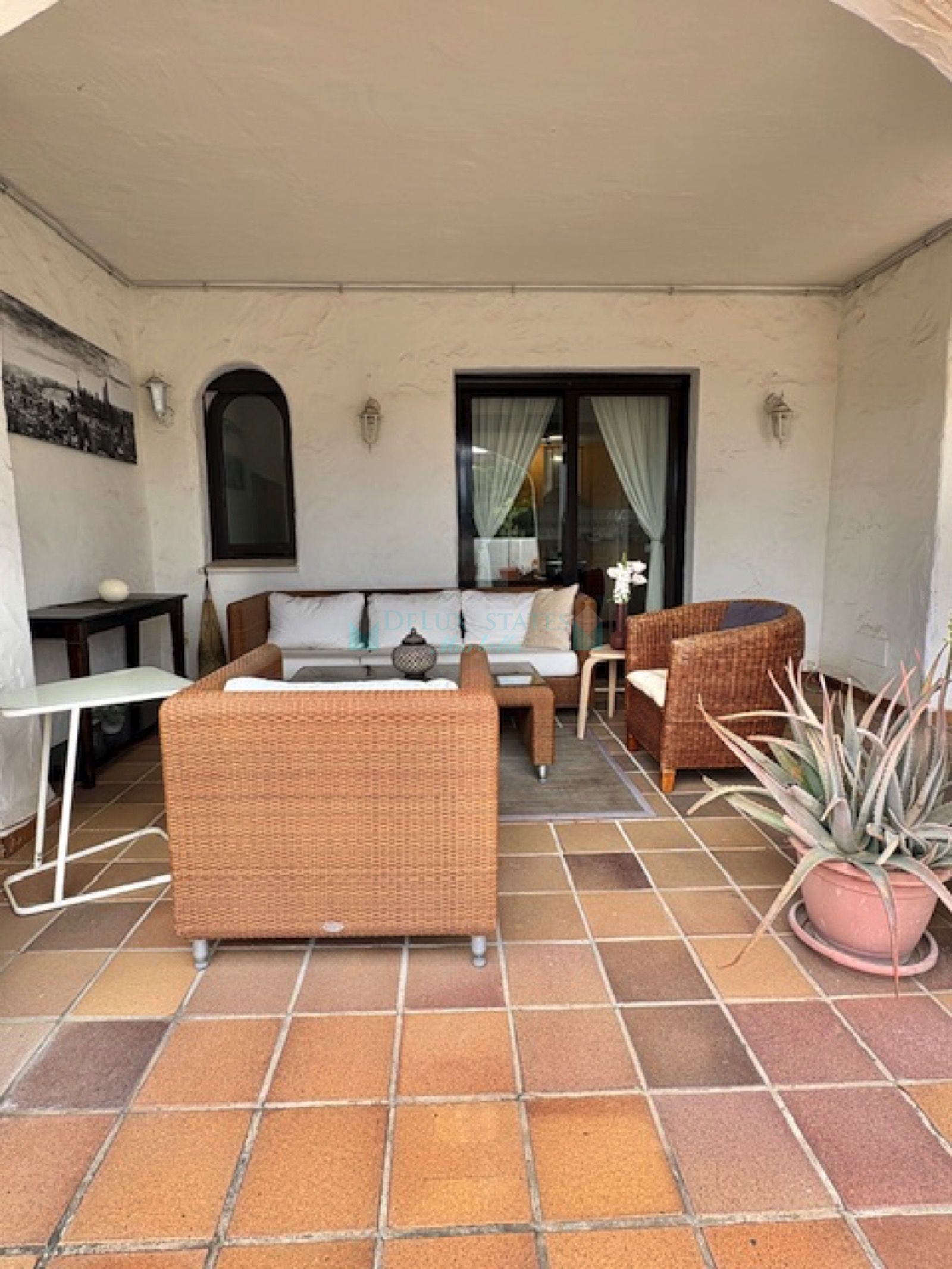 Penthouse for sale in Rio Real, Marbella East