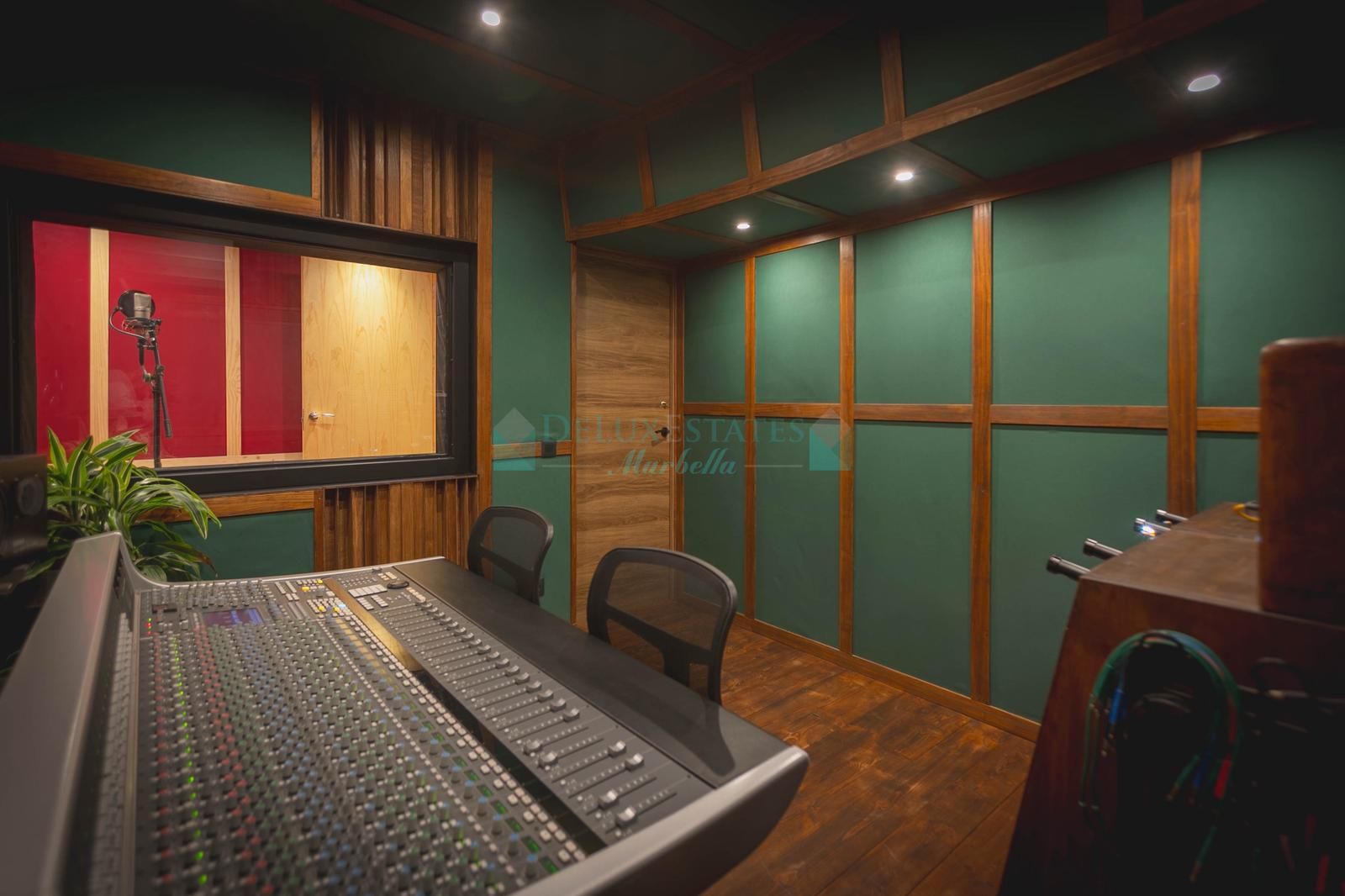 Semi Detached House for sale in Puerto La Duquesa, Manilva