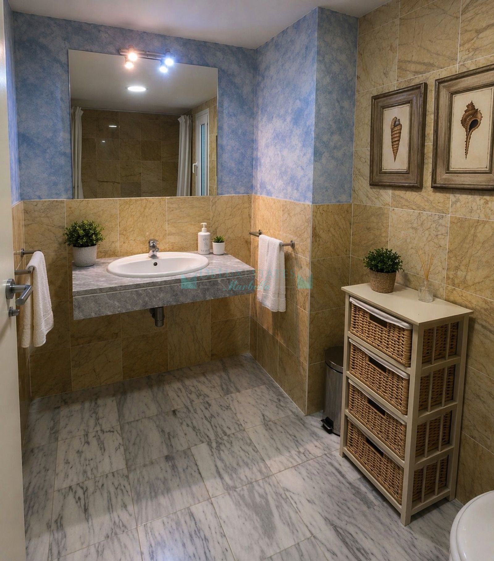 Ground Floor Apartment for sale in Terrazas del Rodeo, Nueva Andalucia