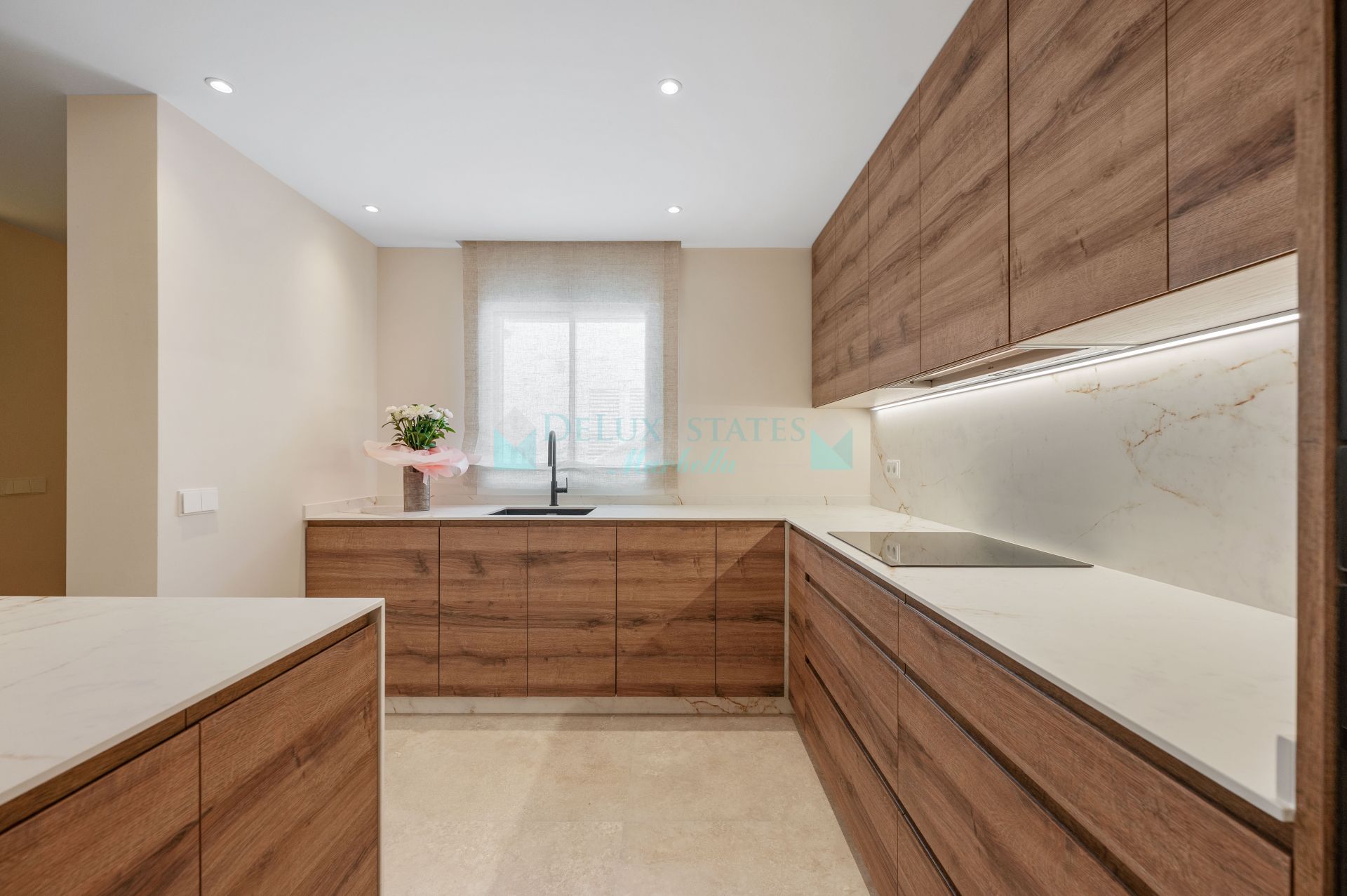 Ground Floor Apartment for sale in Nueva Andalucia