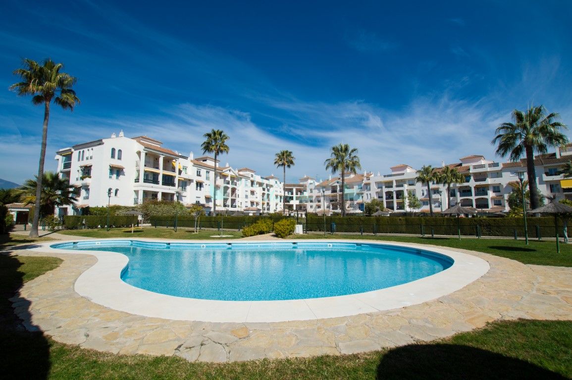 Apartamento en alquiler en Lorcrisur, San Pedro de Alcantara