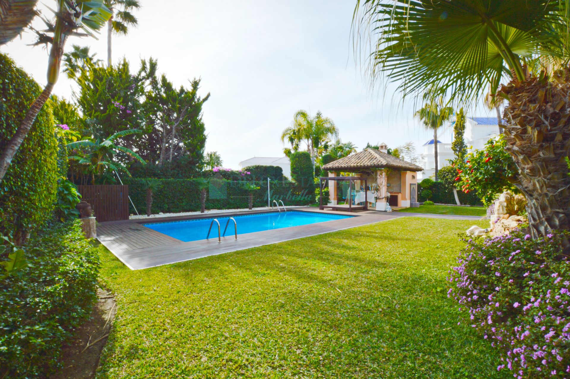 Villa for rent in Bahia Real, Marbella East