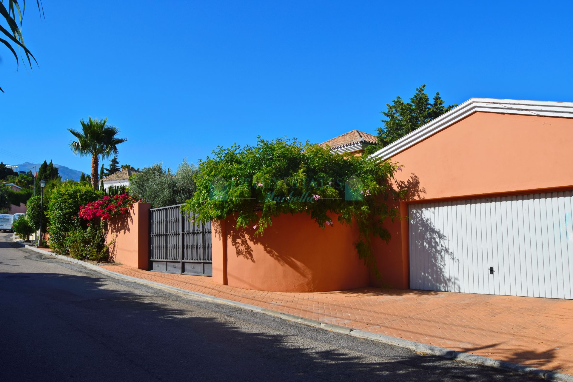 Villa en venta en La Gaspara, Estepona