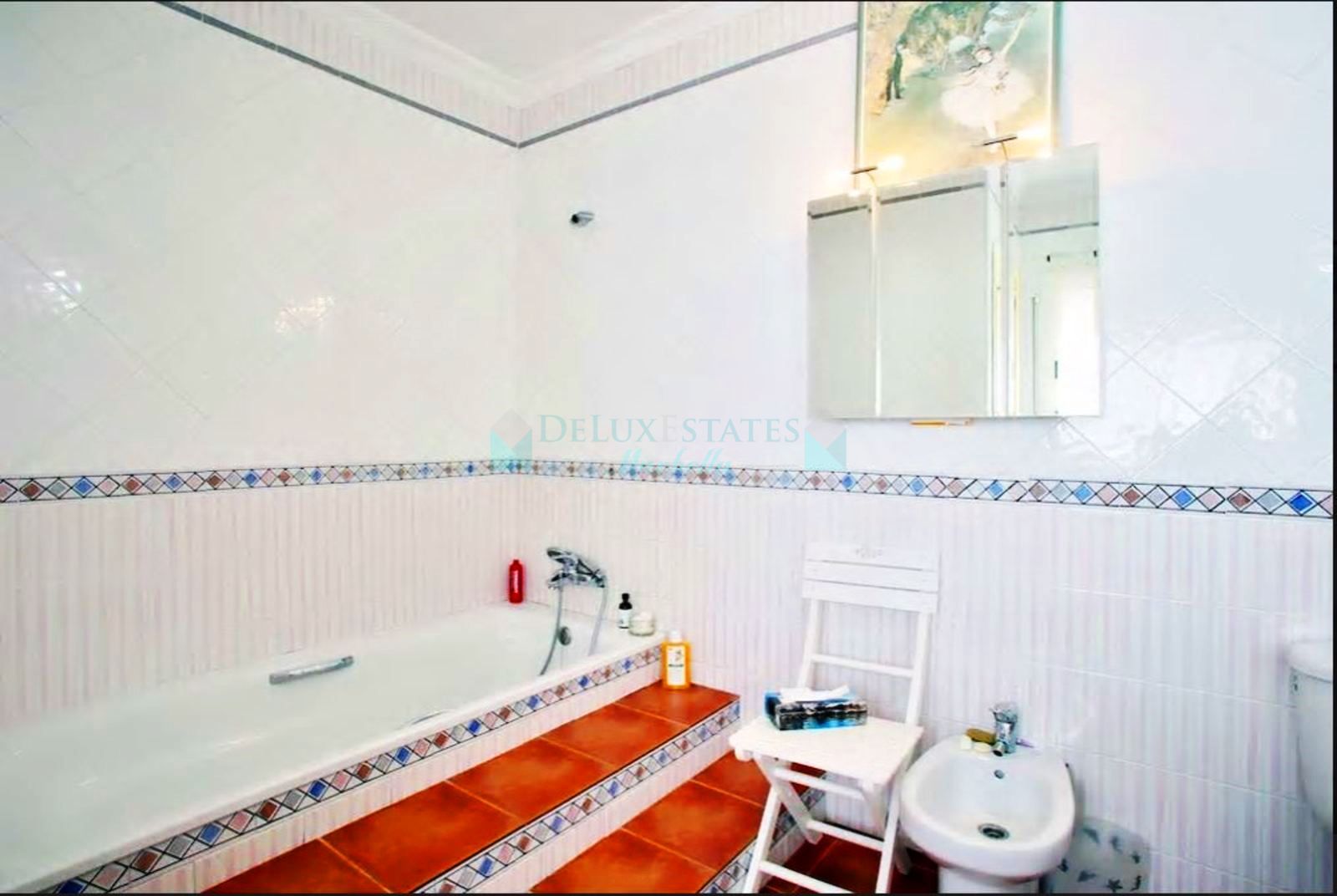 House for sale in San Enrique de Guadiaro