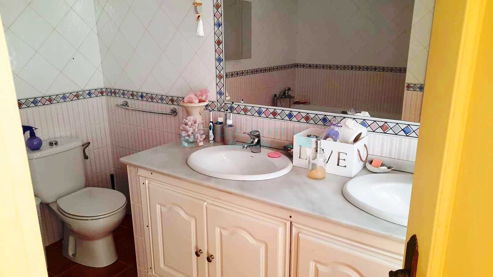 House for sale in San Enrique de Guadiaro