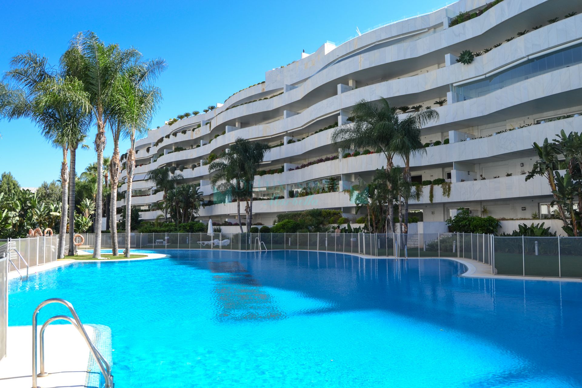 Apartamento en alquiler en El Embrujo Banús, Marbella - Puerto Banus