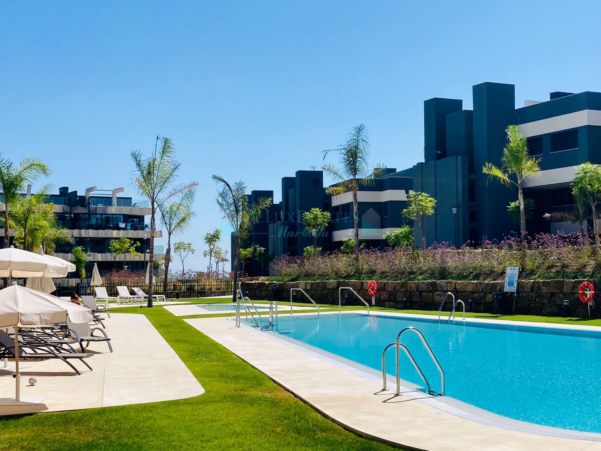 Apartamento Planta Baja en alquiler en La Resina Golf, Estepona