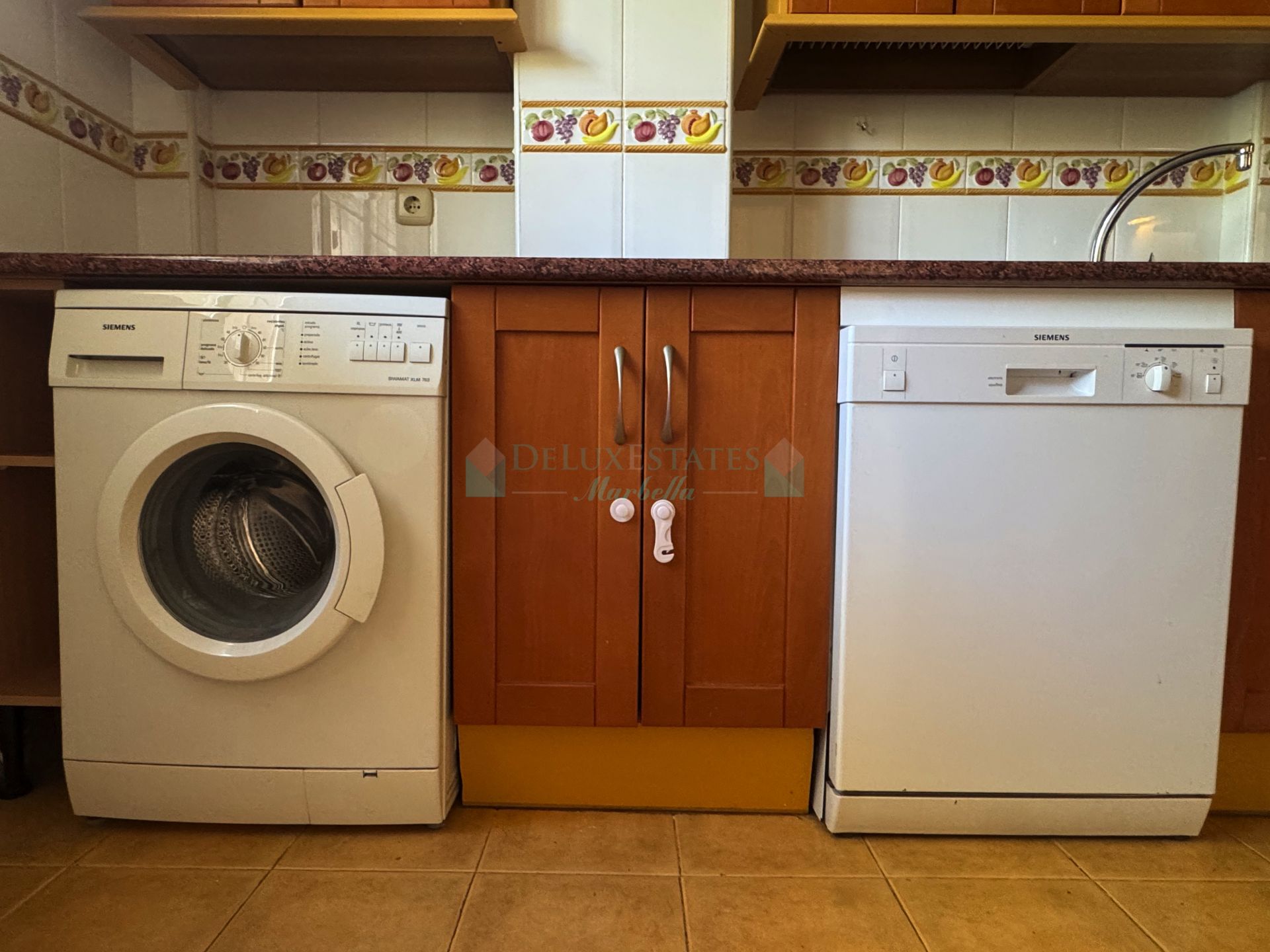 Apartment for sale in Las Brisas, Nueva Andalucia