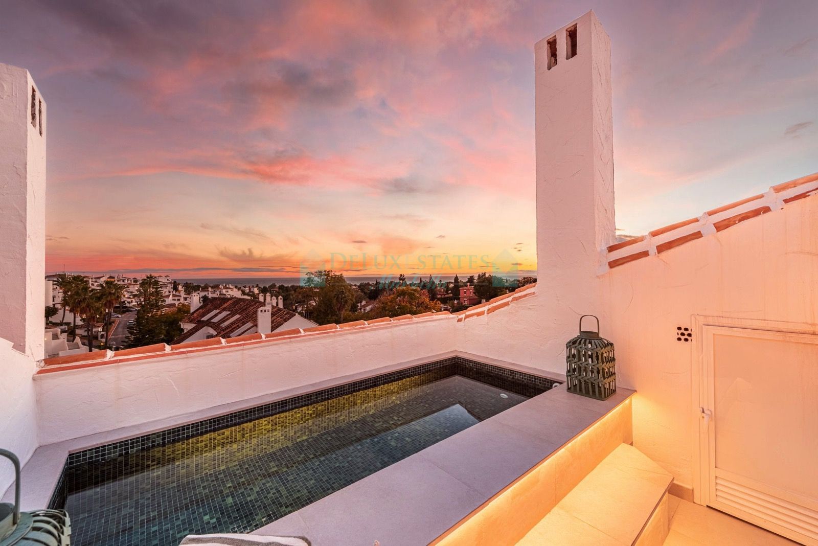 Duplex Penthouse for sale in El Dorado, Nueva Andalucia