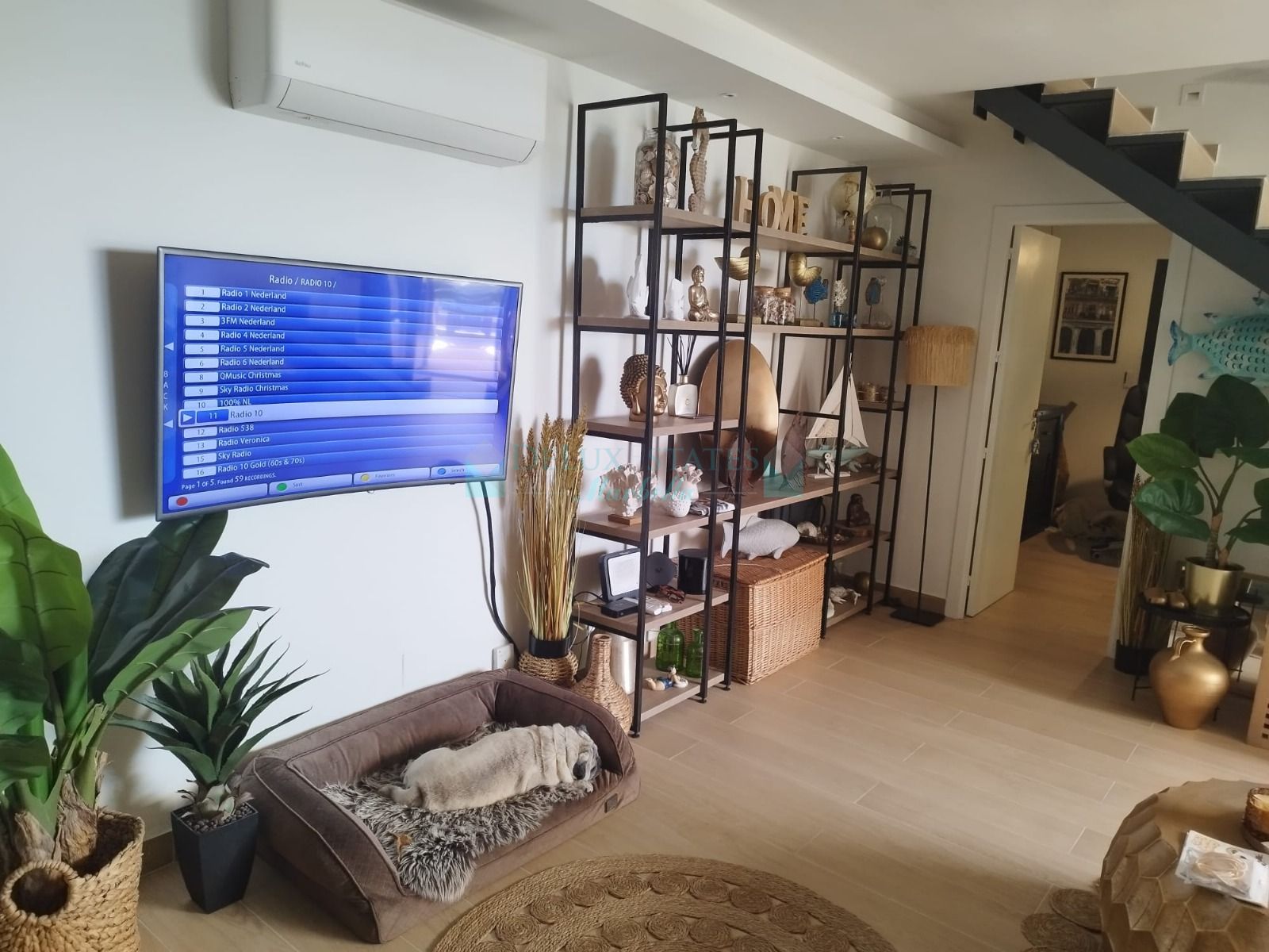 Semi Detached House for sale in Guadalmansa Playa, Estepona