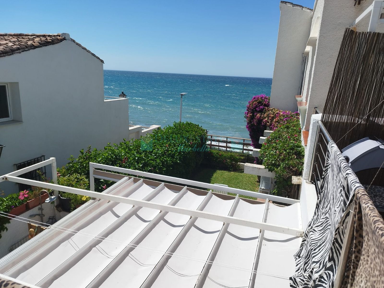 Semi Detached House for sale in Guadalmansa Playa, Estepona