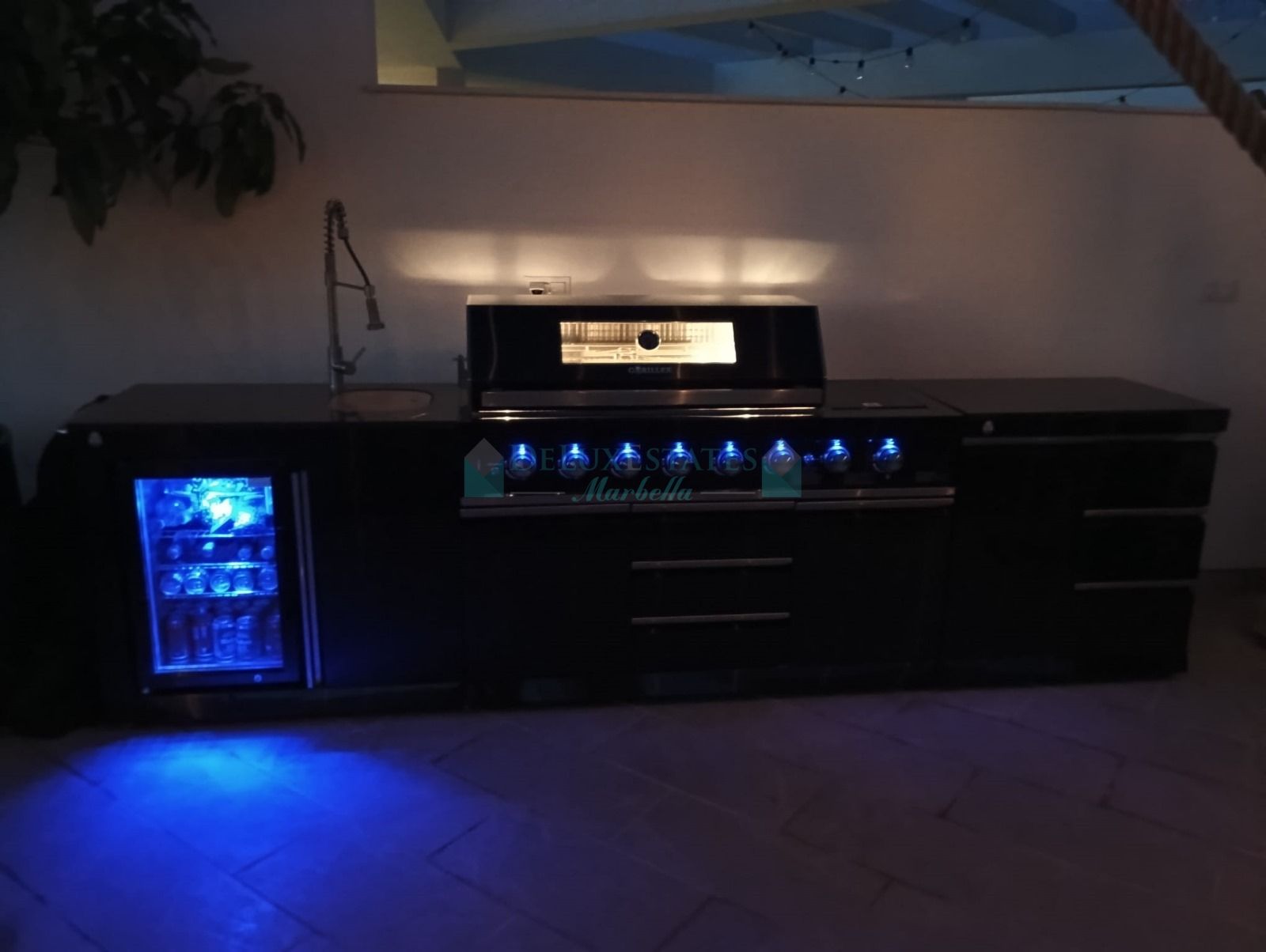 Duplex Penthouse for sale in Avda de Andalucia - Sierra de Estepona, Estepona