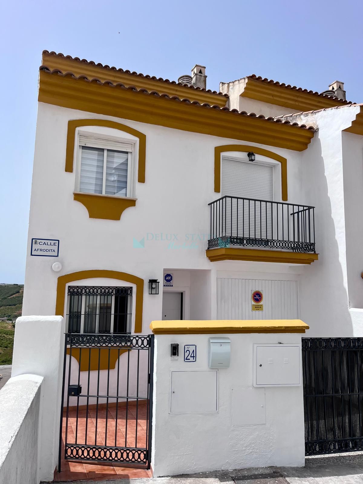 Semi Detached House for sale in Manilva Pueblo, Manilva