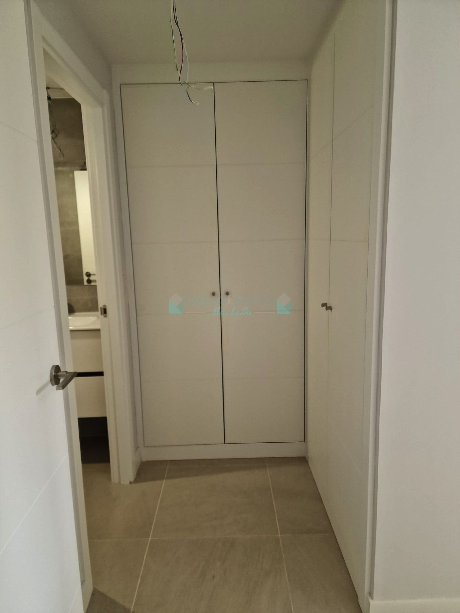 Ground Floor Apartment for sale in Las Joyas, Estepona
